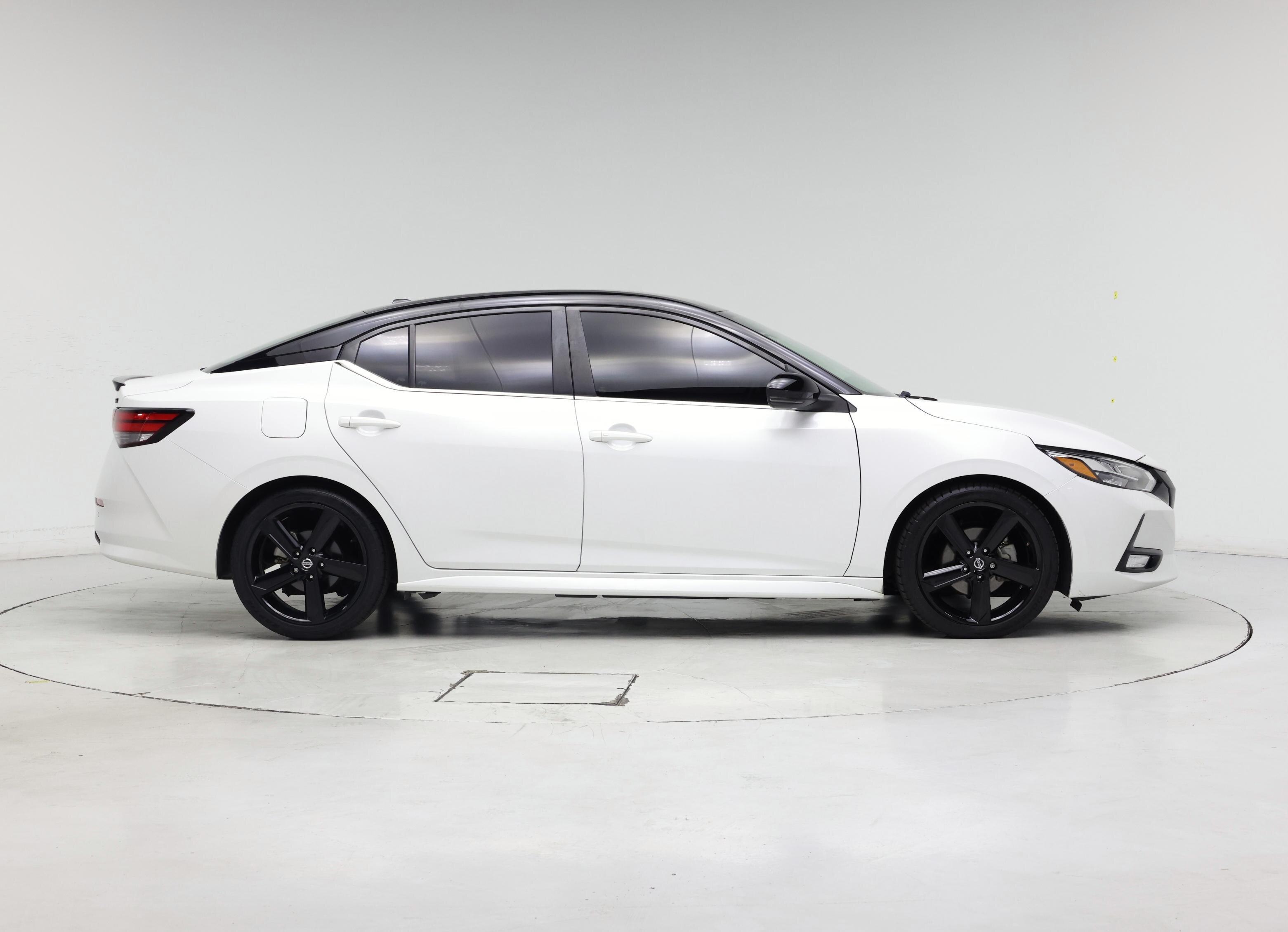 Thumbnail: 2022 Nissan Sentra - 7