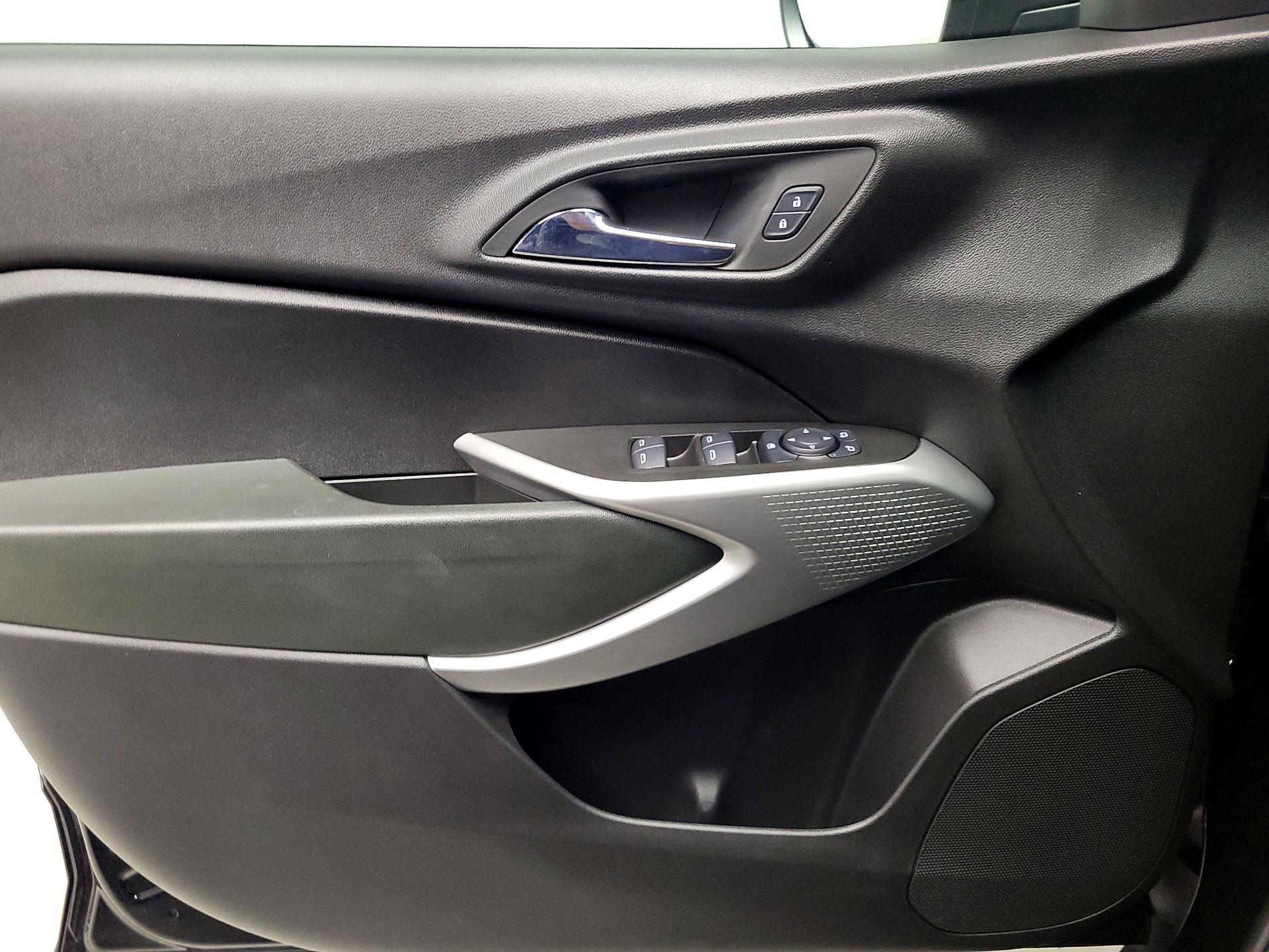 Thumbnail: 2024 Chevrolet Trax - 12