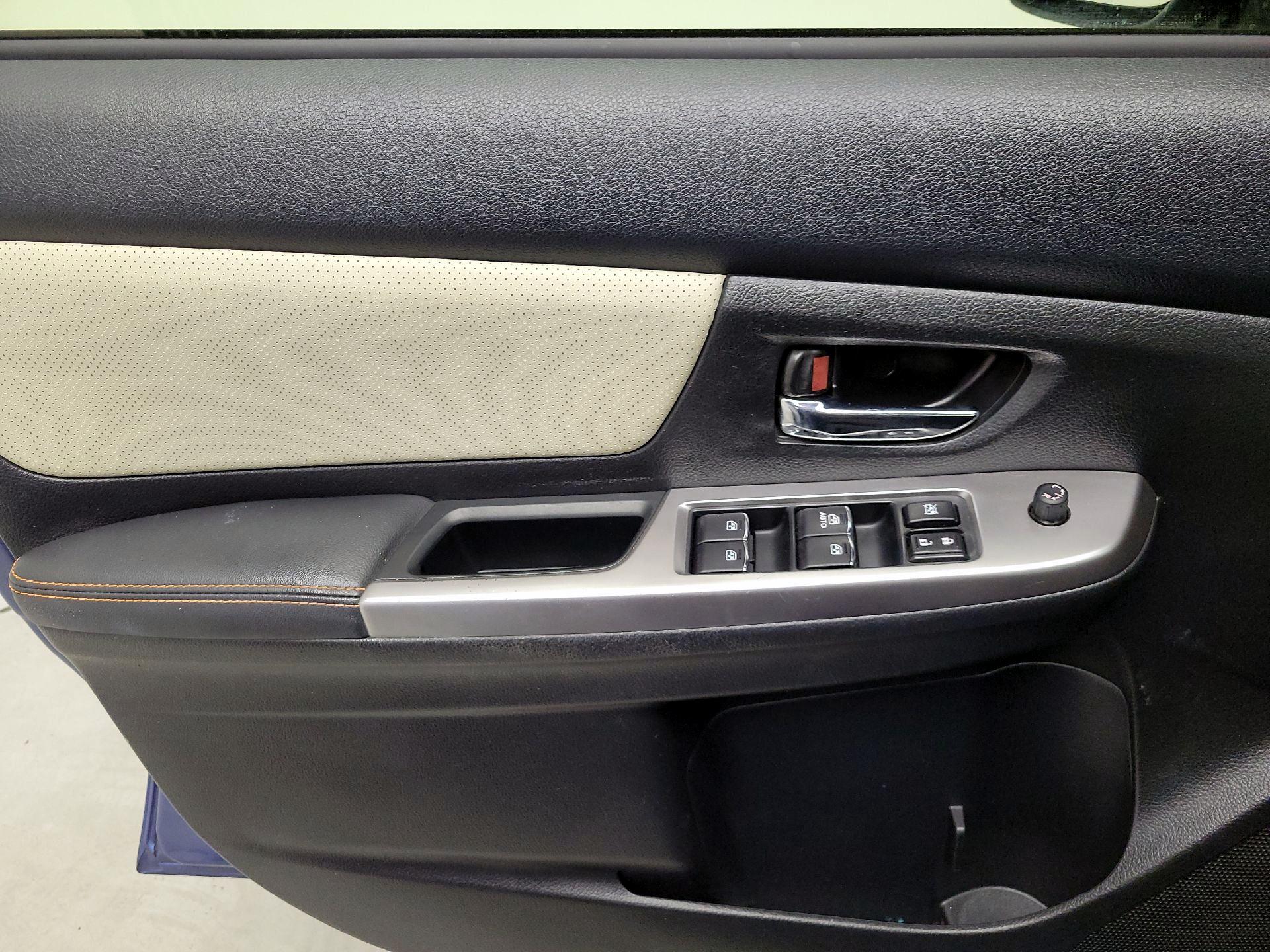 Thumbnail: 2017 Subaru Crosstrek - 12