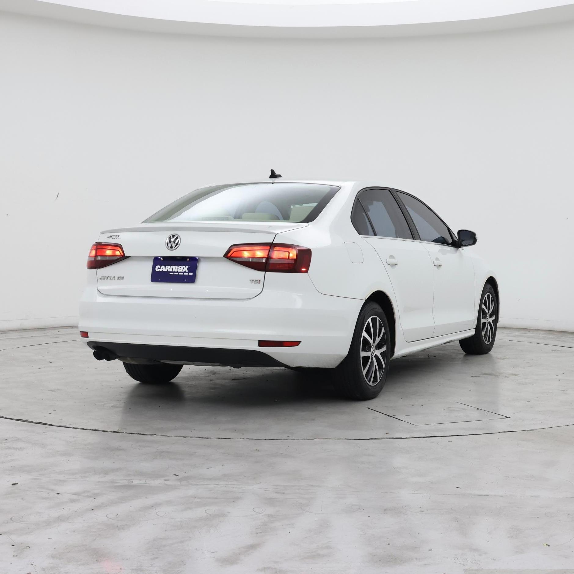 Thumbnail: 2017 Volkswagen Jetta - 8