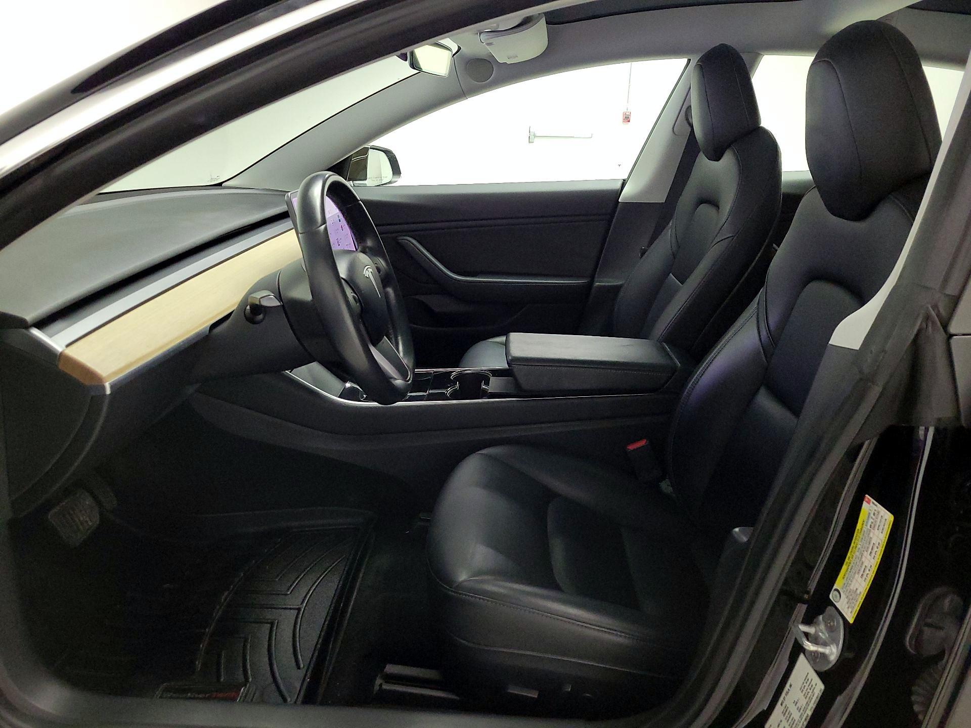 Thumbnail: 2019 Tesla Model 3 - 11