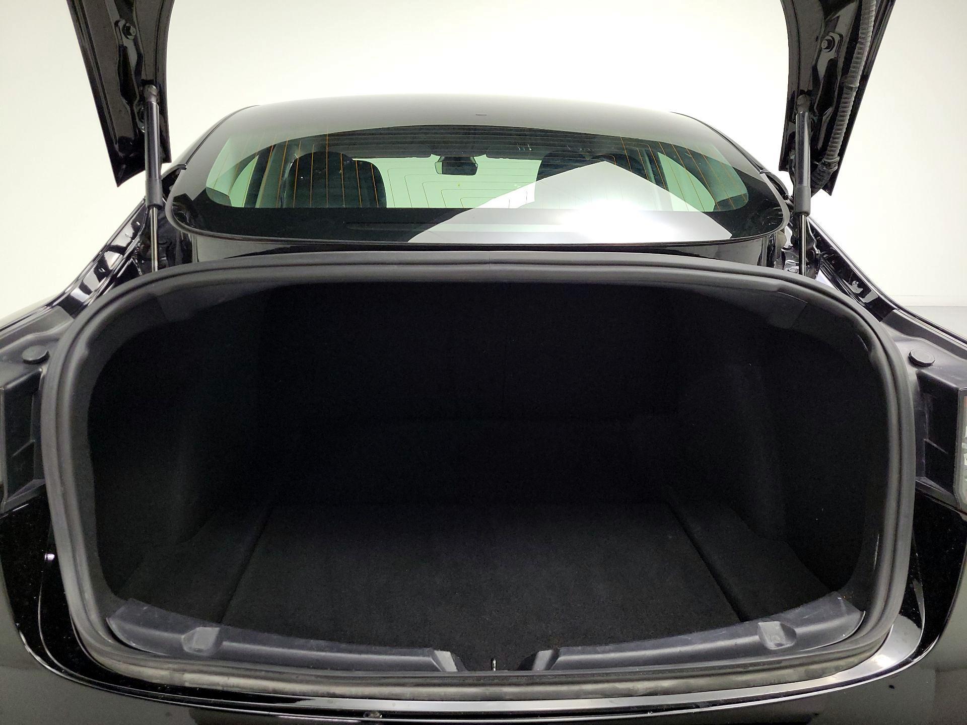 Thumbnail: 2019 Tesla Model 3 - 20