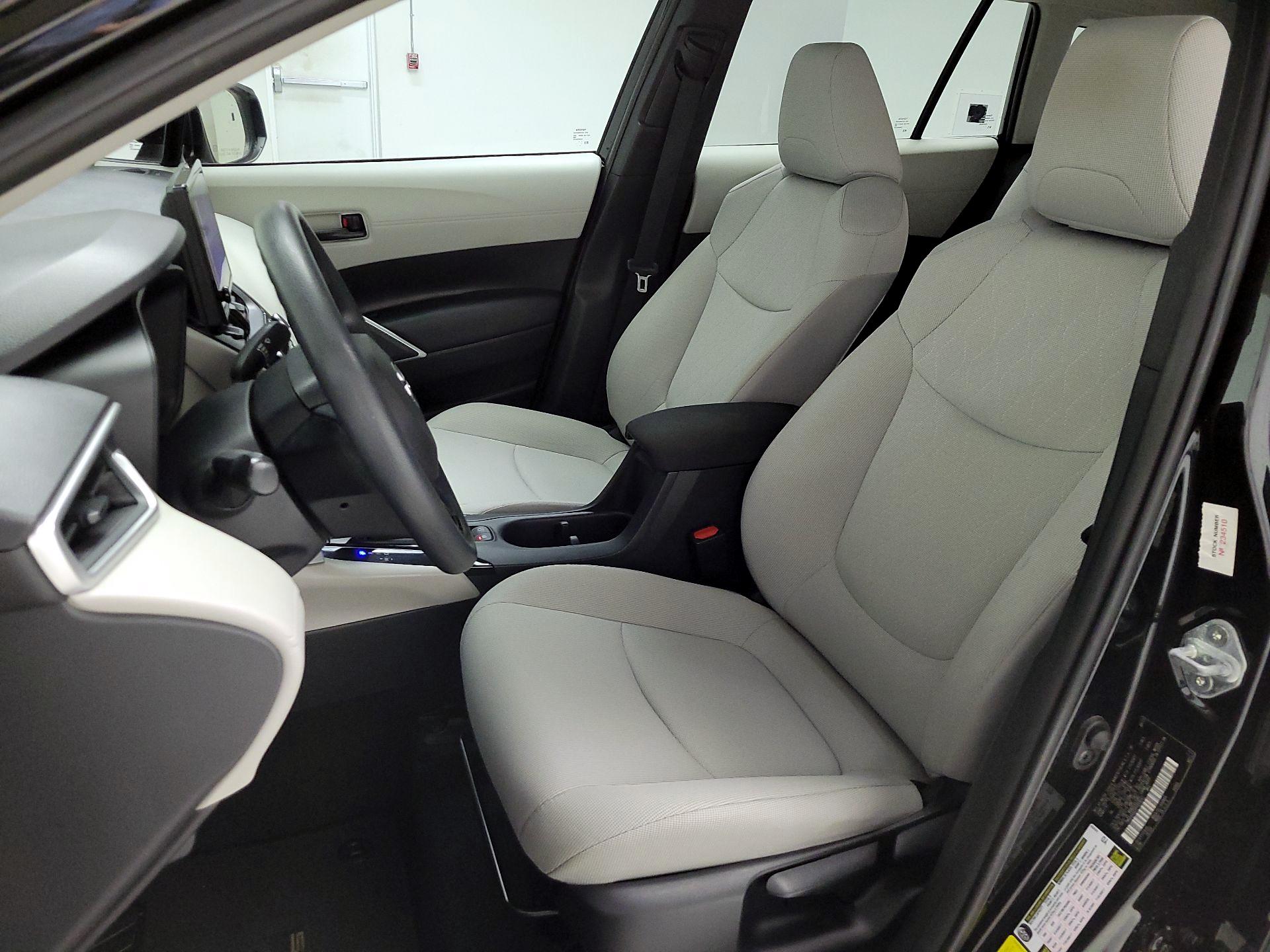 Thumbnail: 2023 Toyota Corolla Cross - 11