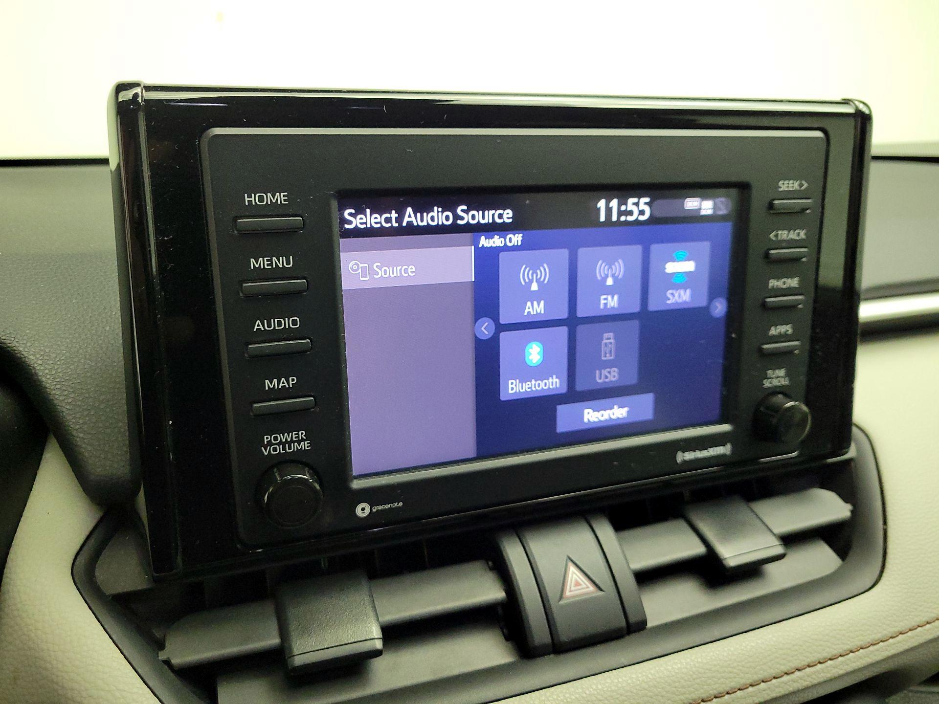 Thumbnail: 2021 Toyota RAV4 - 15