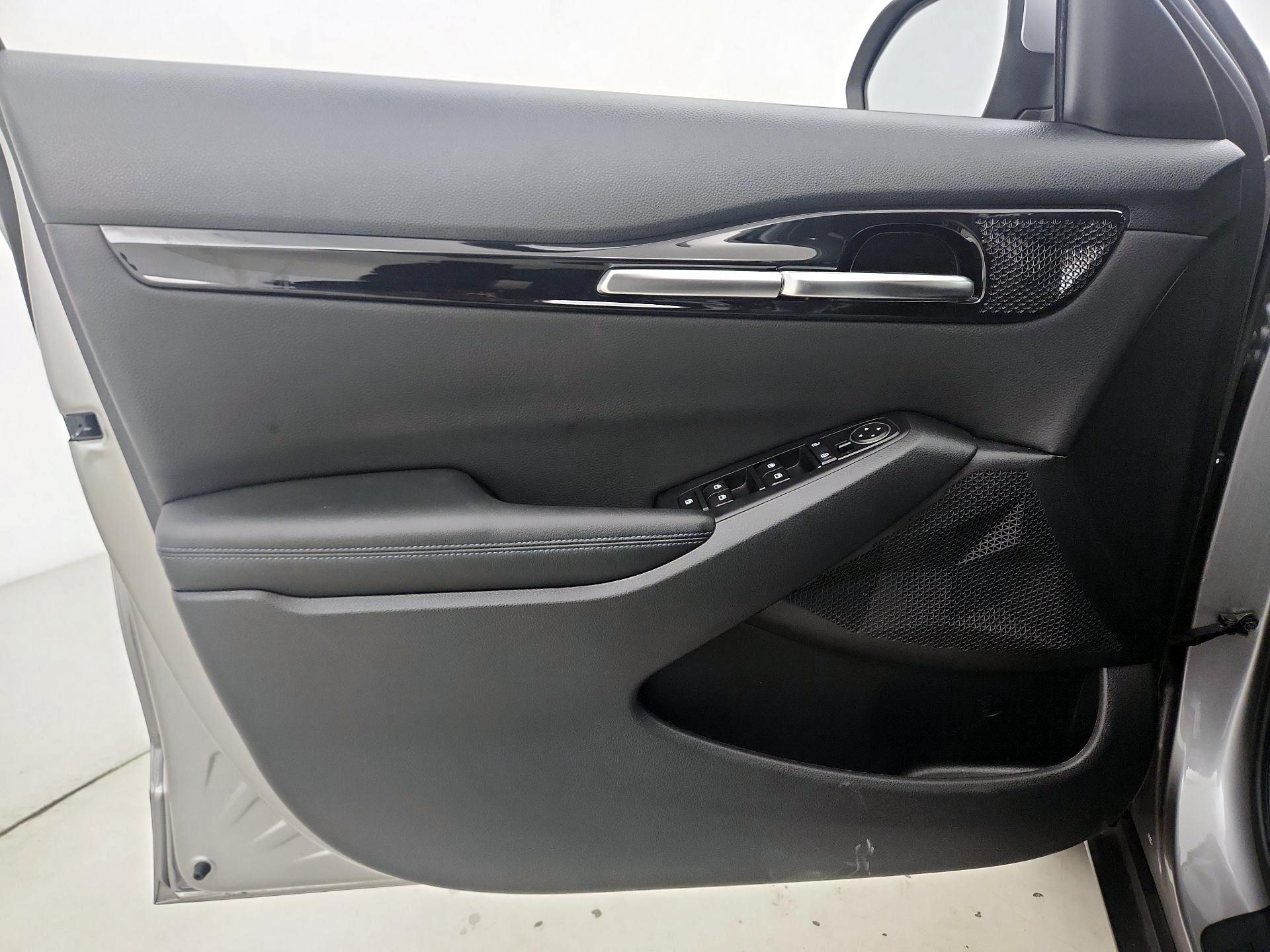 Thumbnail: 2021 Kia Seltos - 12