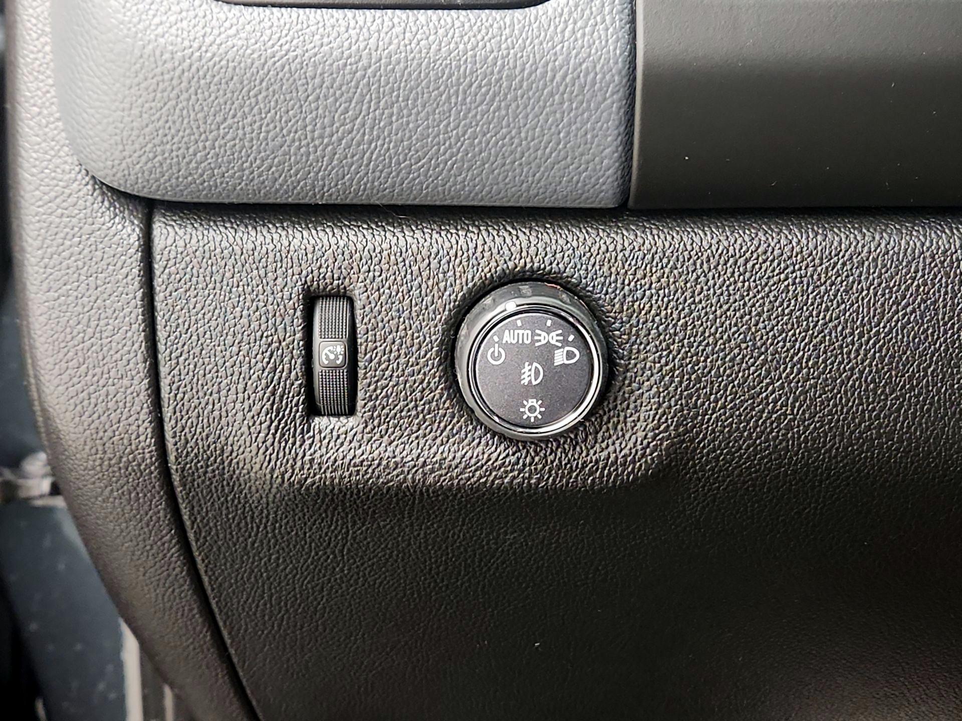 Thumbnail: 2018 Chevrolet Colorado - 13