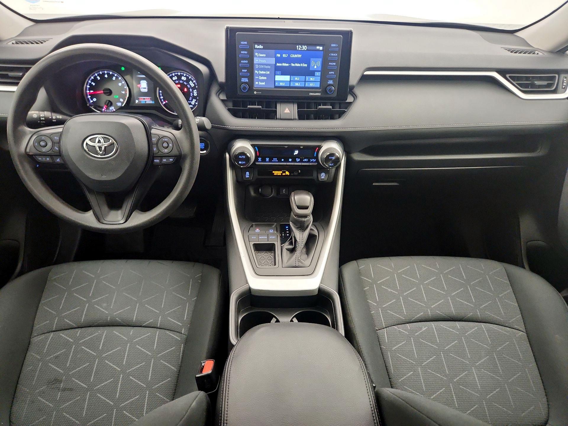 Thumbnail: 2021 Toyota RAV4 - 9