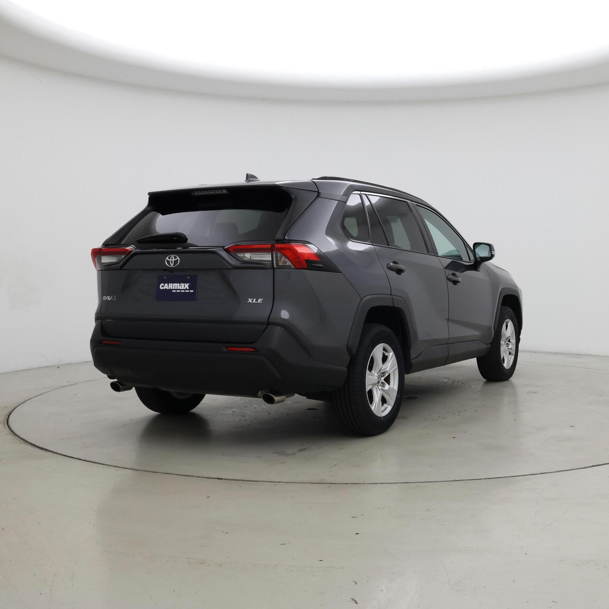 Thumbnail: 2021 Toyota RAV4 - 8