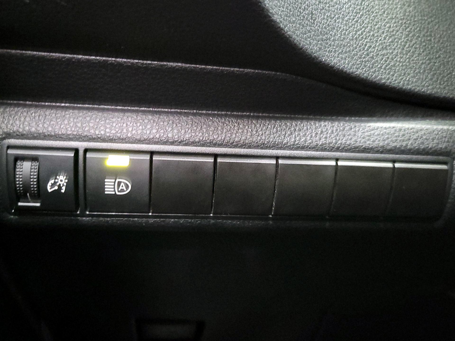 Thumbnail: 2024 Toyota Corolla - 13