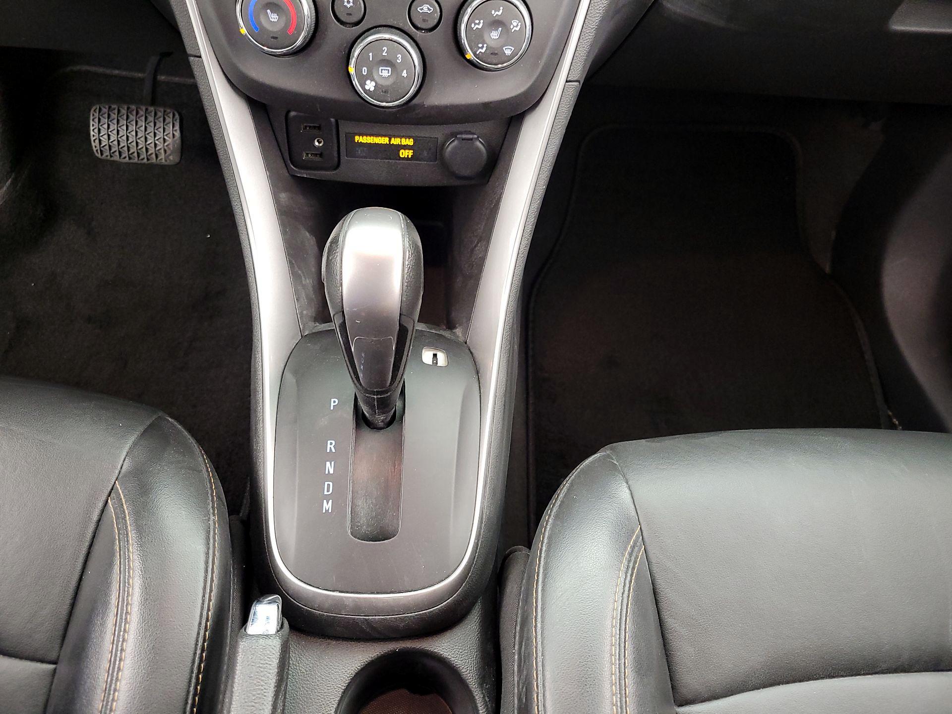 Thumbnail: 2021 Chevrolet Trax - 17