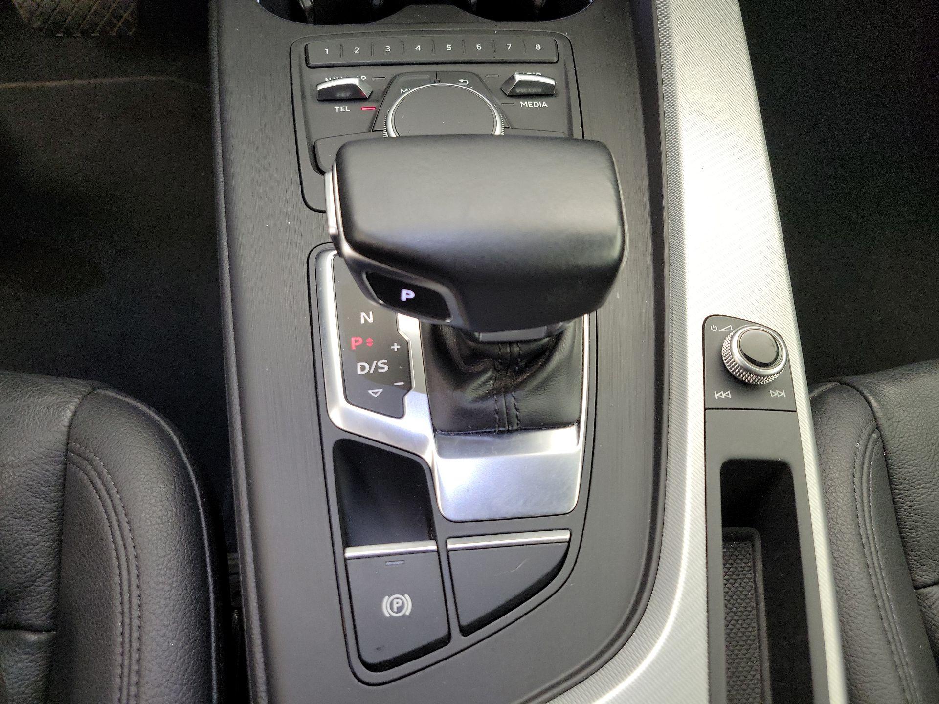 Thumbnail: 2017 Audi A4 - 17