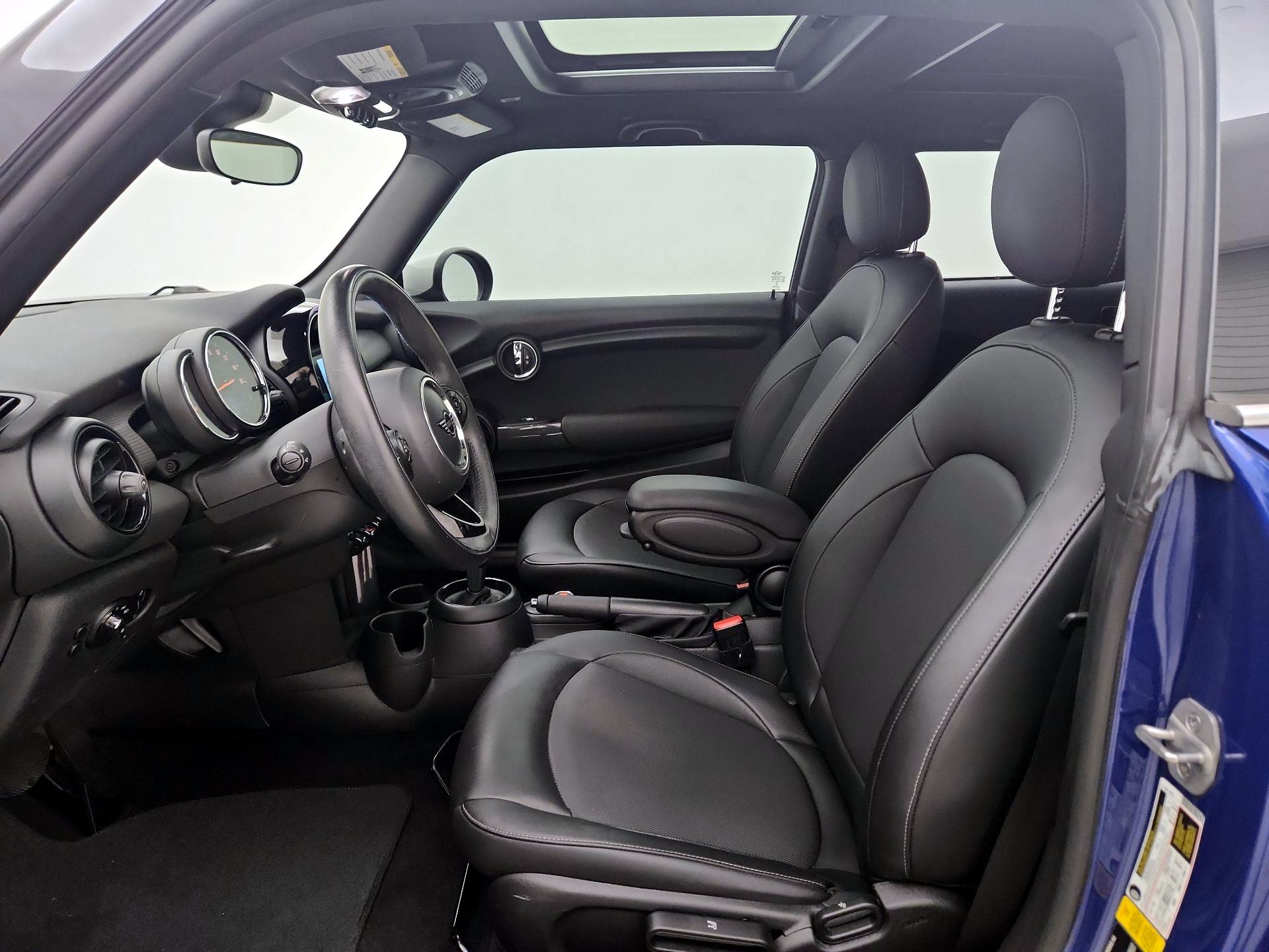 Thumbnail: 2021 MINI Cooper Hardtop - 11