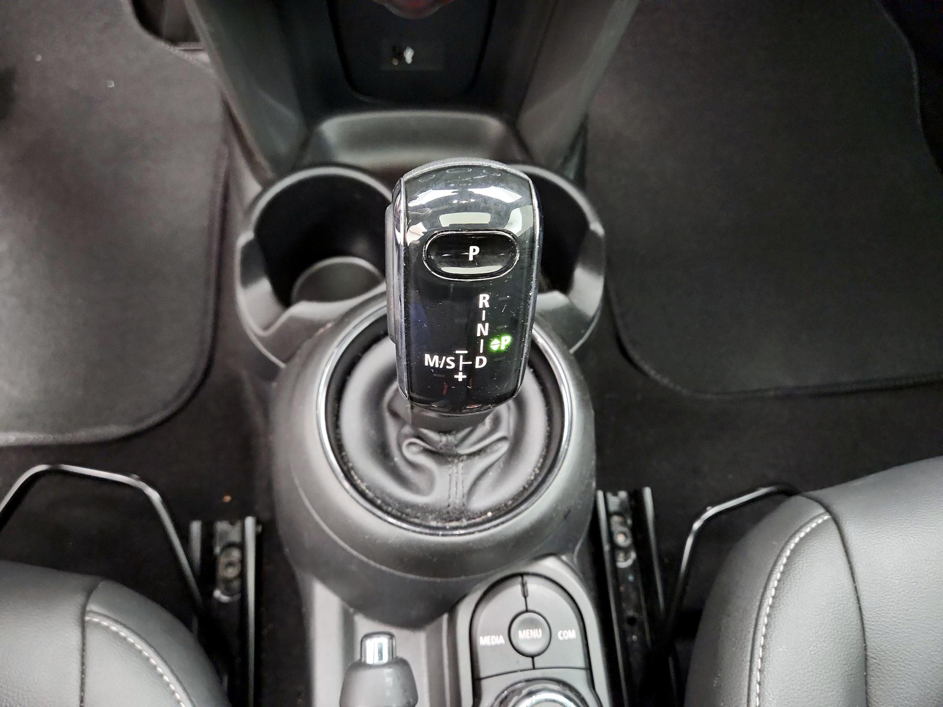 Thumbnail: 2021 MINI Cooper Hardtop - 17