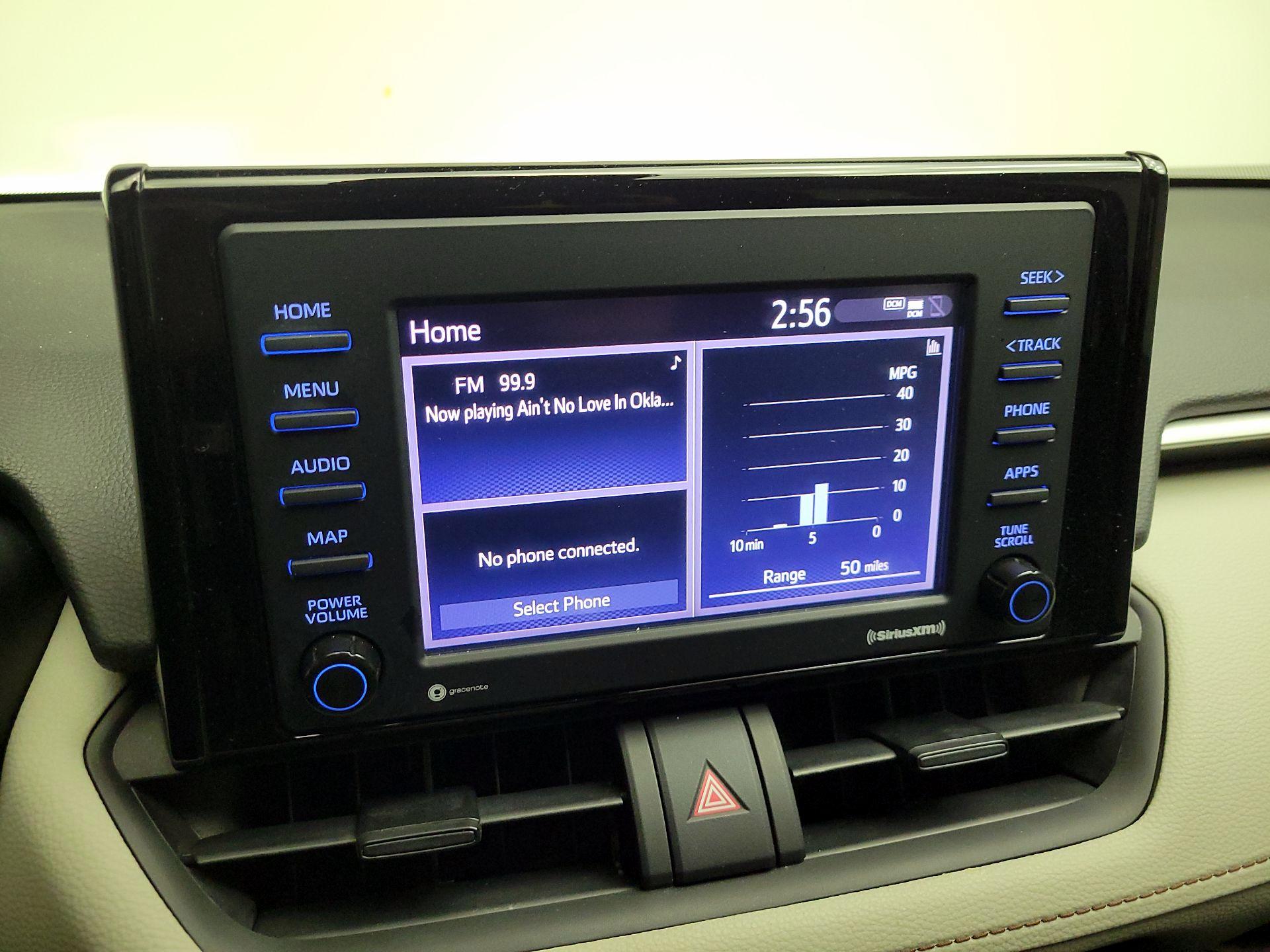 Thumbnail: 2021 Toyota RAV4 - 15