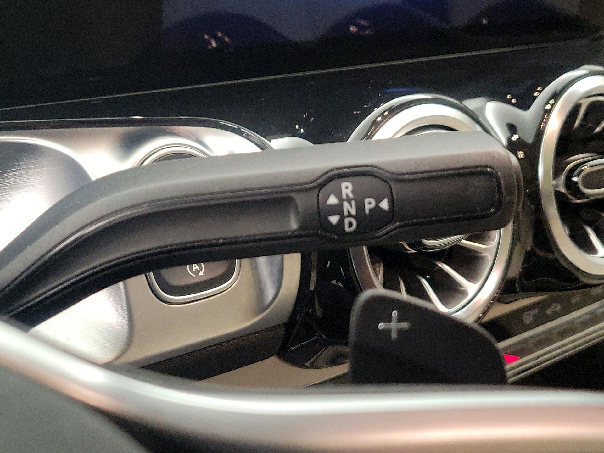 Thumbnail: 2022 Mercedes-Benz GLB - 18