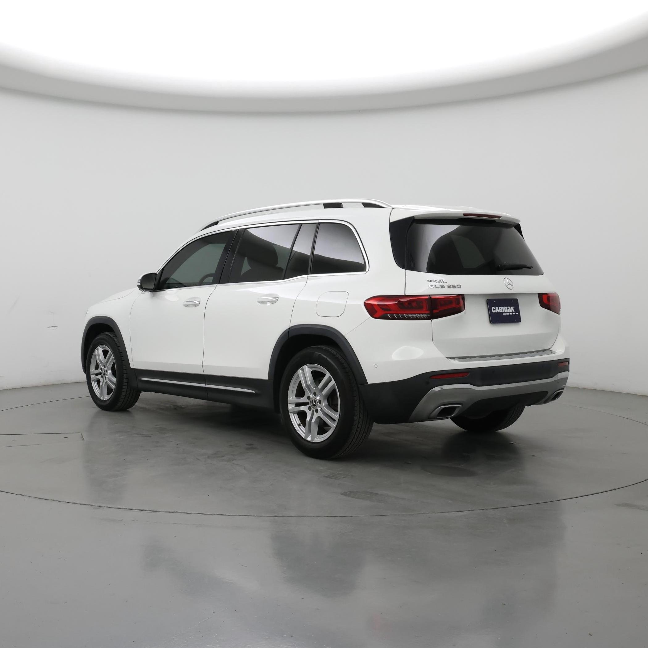 Thumbnail: 2022 Mercedes-Benz GLB - 2