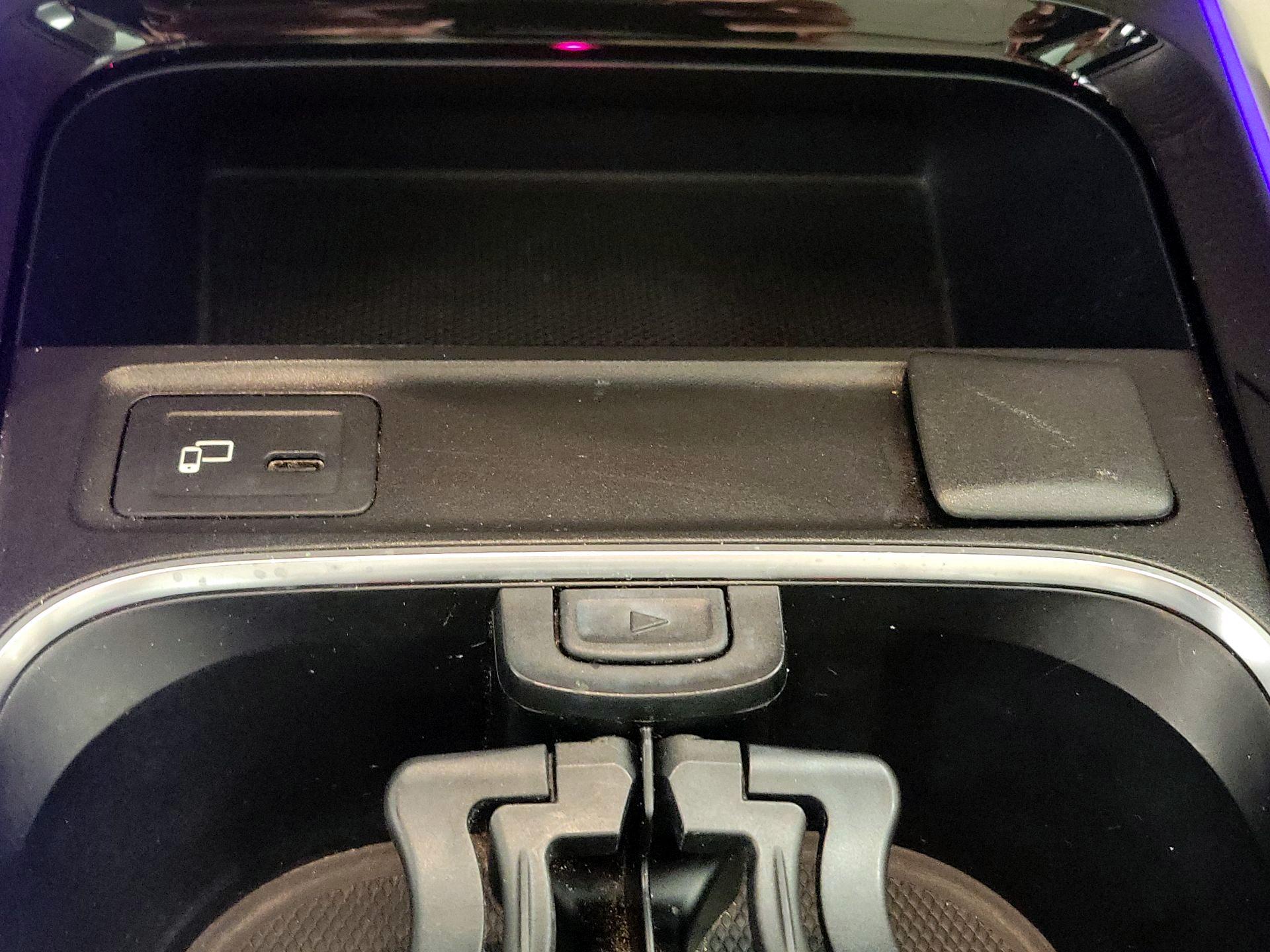 Thumbnail: 2022 Mercedes-Benz GLB - 19