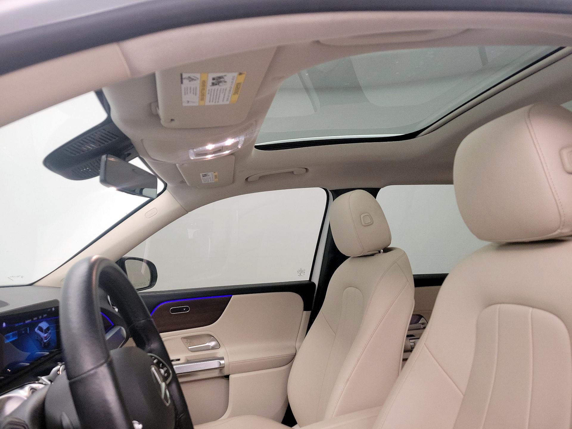 Thumbnail: 2022 Mercedes-Benz GLB - 20