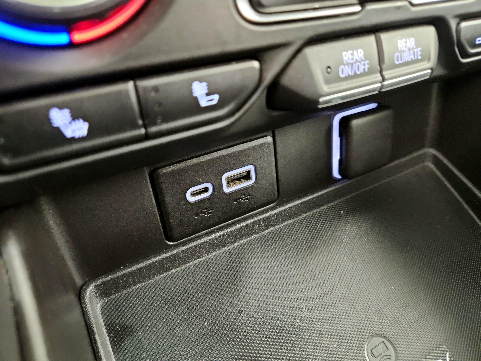 Thumbnail: 2021 Chevrolet Tahoe - 19