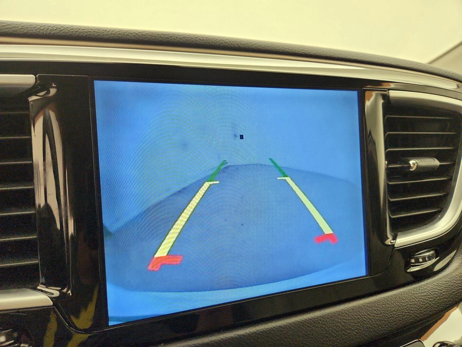 Thumbnail: 2017 Chrysler Pacifica - 15