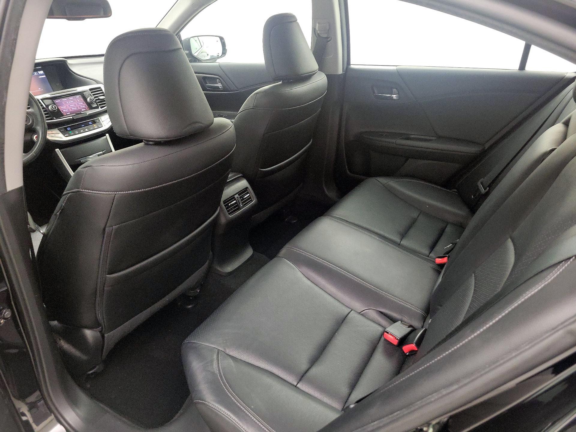 Thumbnail: 2015 Honda Accord - 20