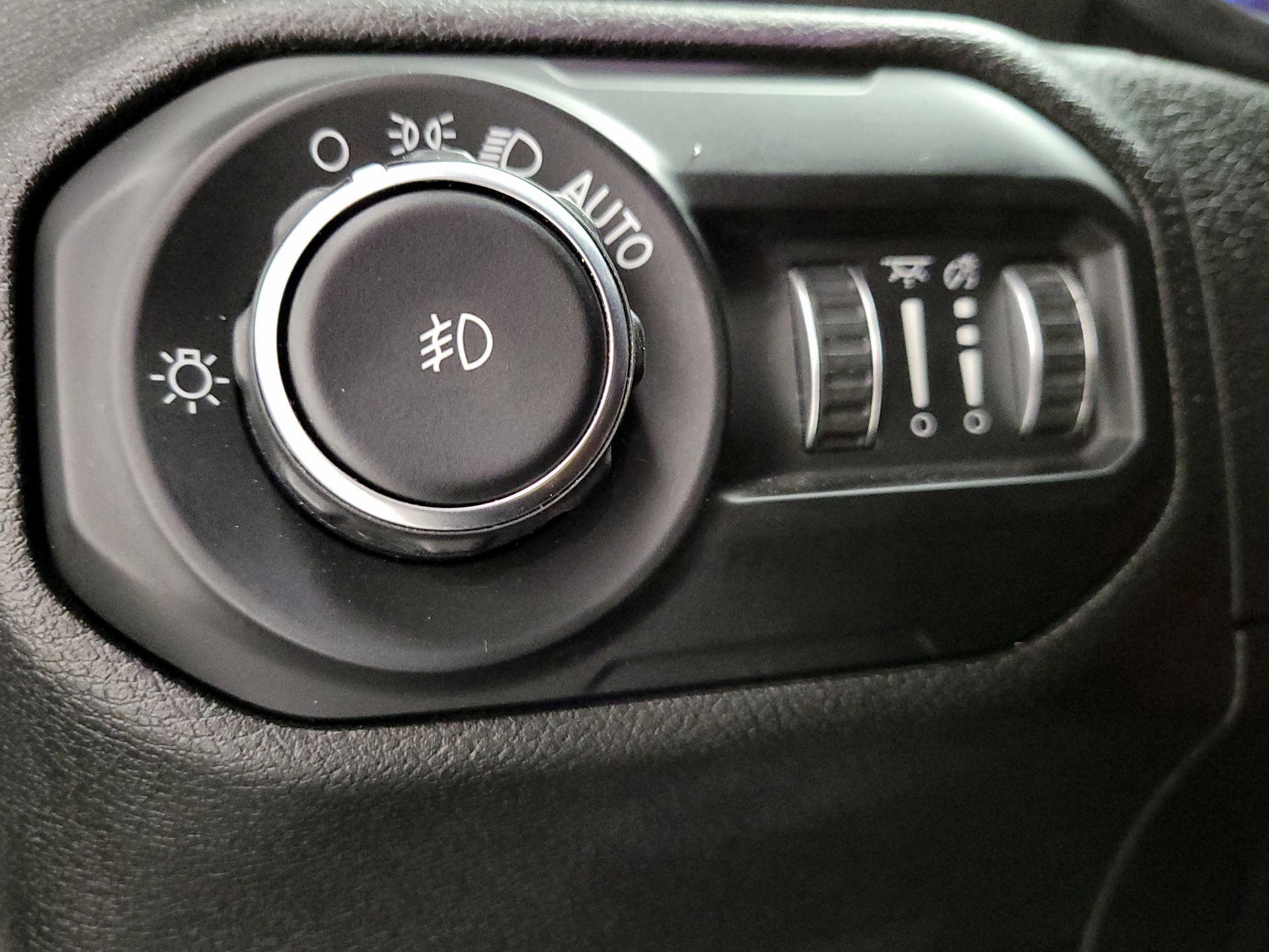 Thumbnail: 2021 Jeep Wrangler - 13