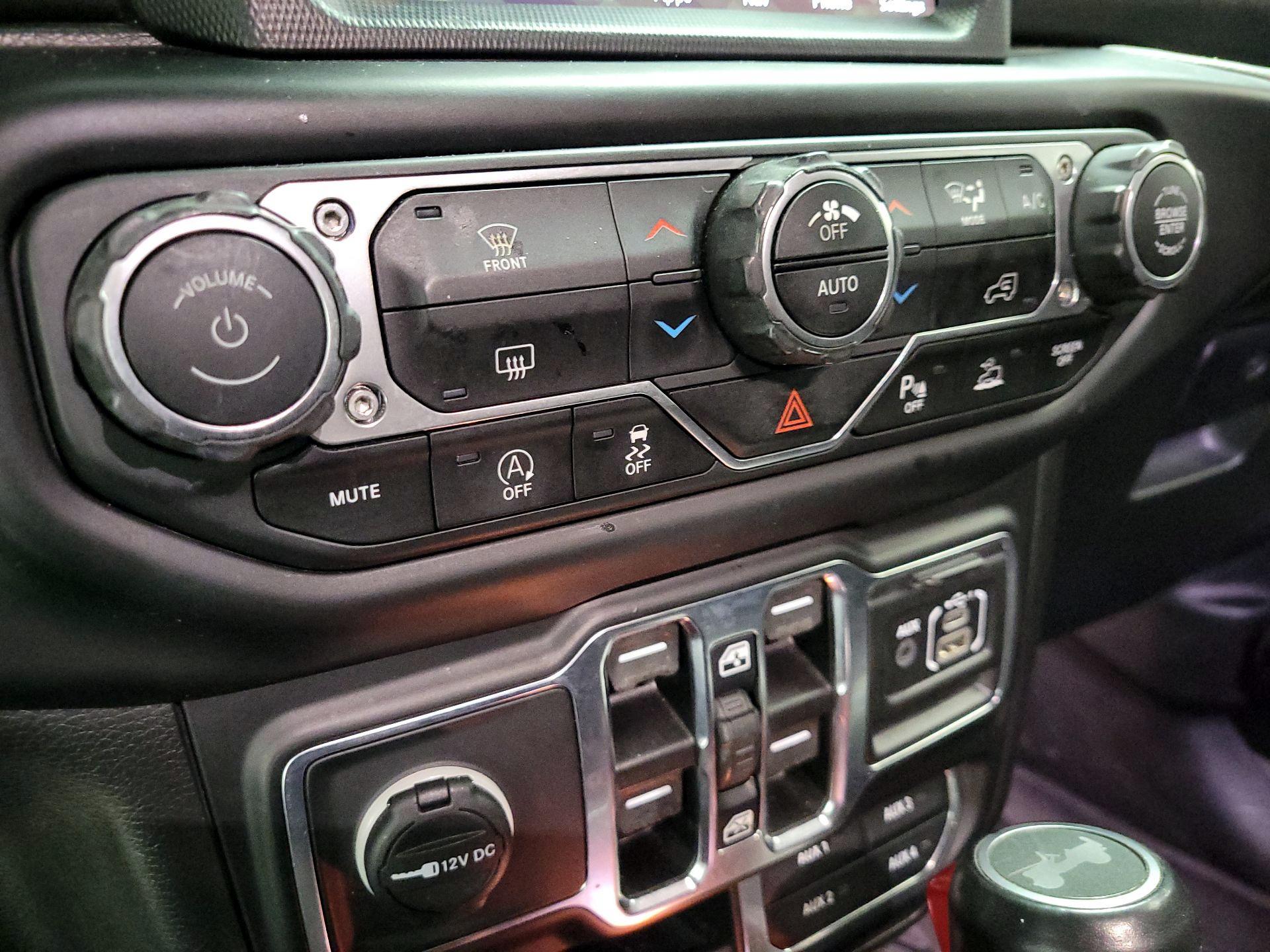 Thumbnail: 2021 Jeep Wrangler - 17