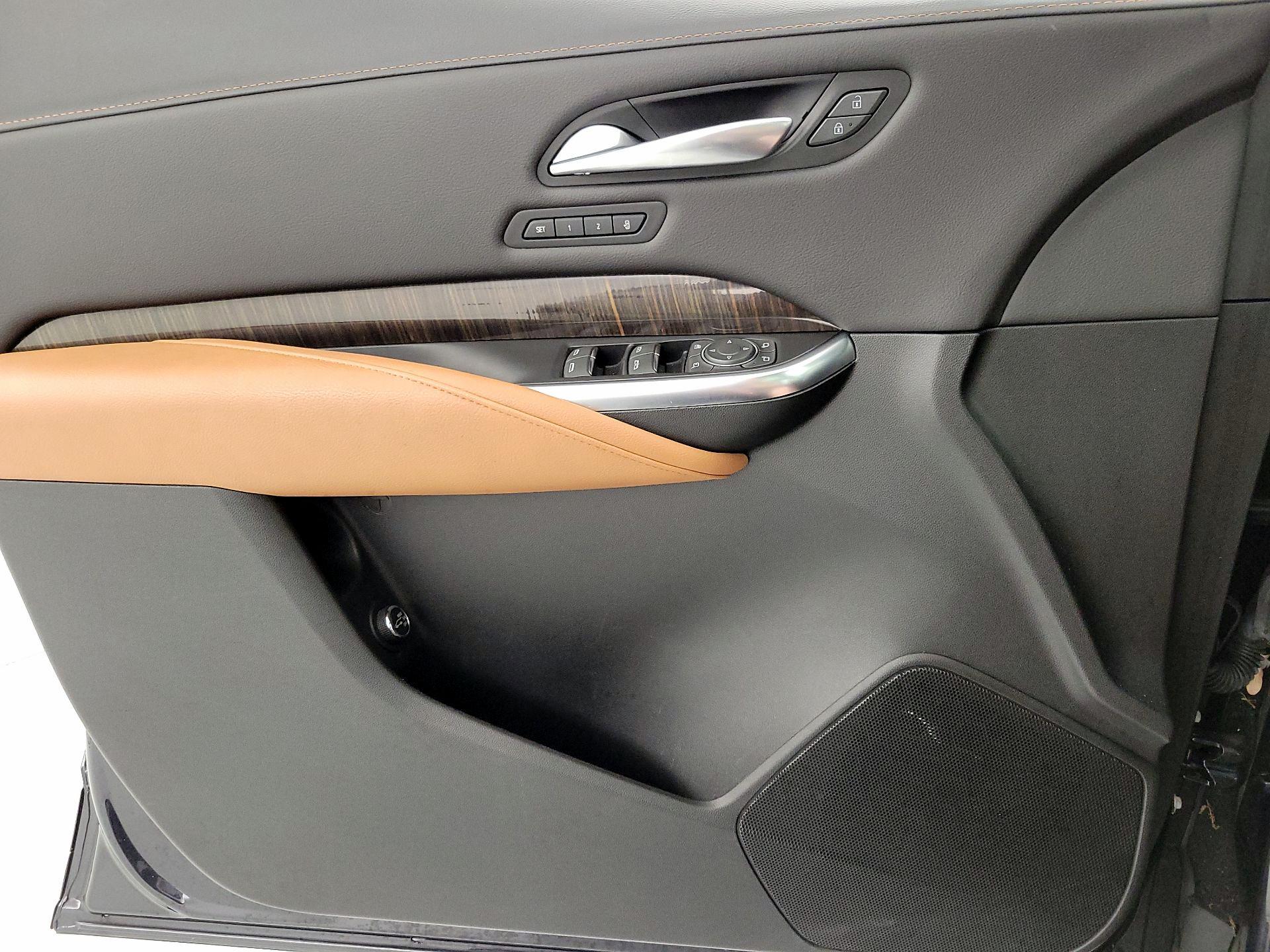 Thumbnail: 2023 Cadillac XT4 - 12