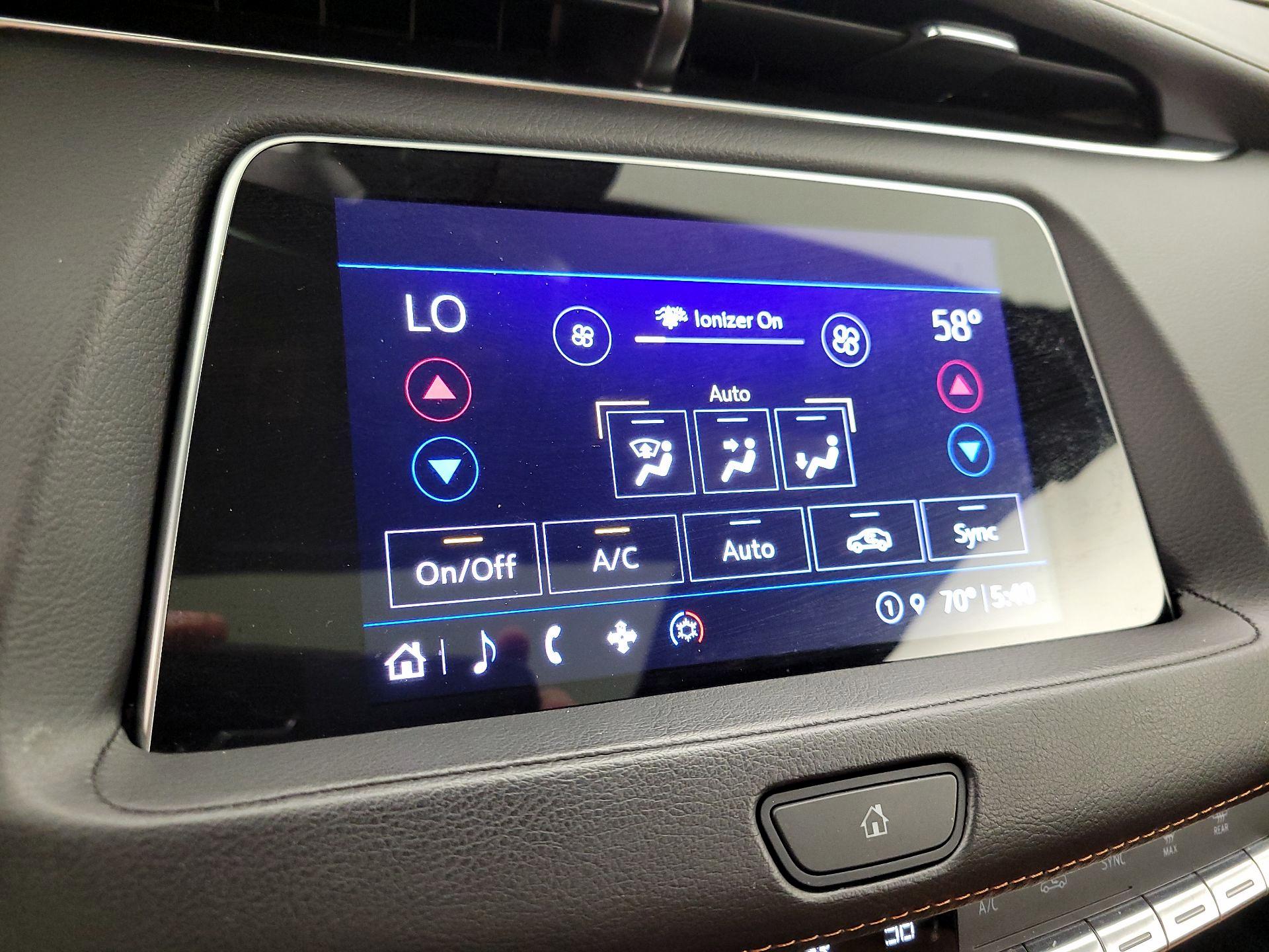 Thumbnail: 2023 Cadillac XT4 - 16