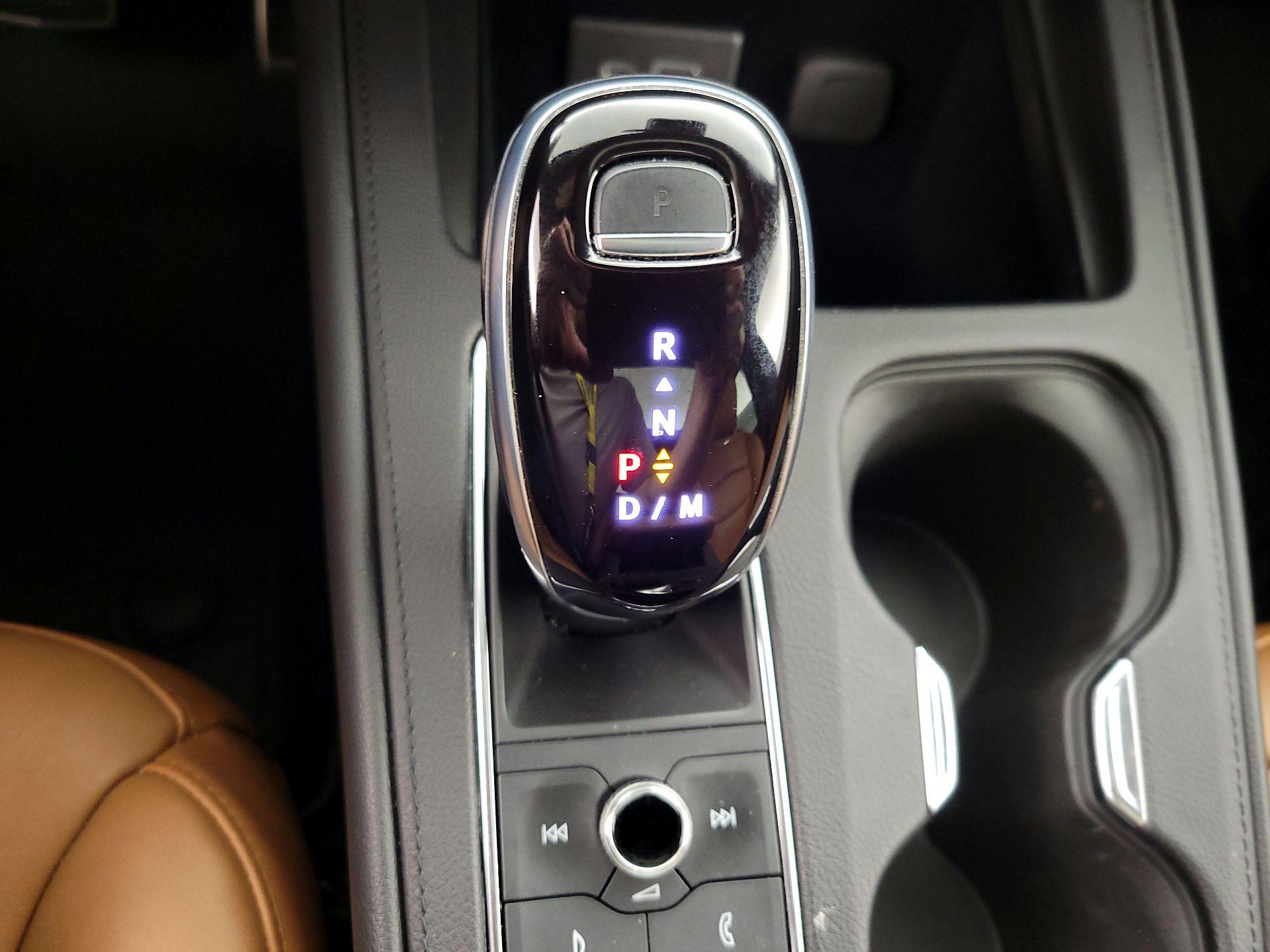 Thumbnail: 2023 Cadillac XT4 - 17