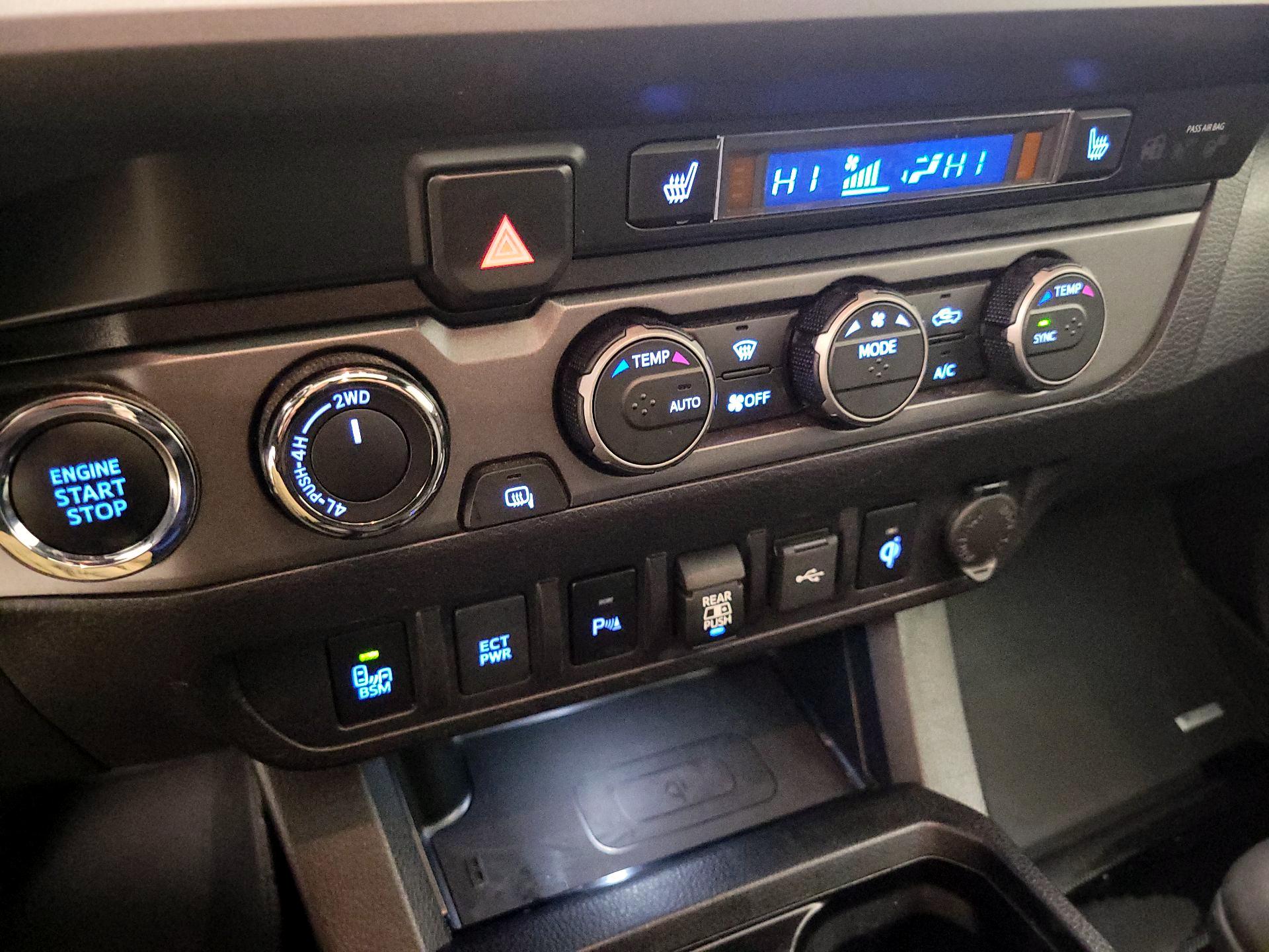 Thumbnail: 2021 Toyota Tacoma - 16