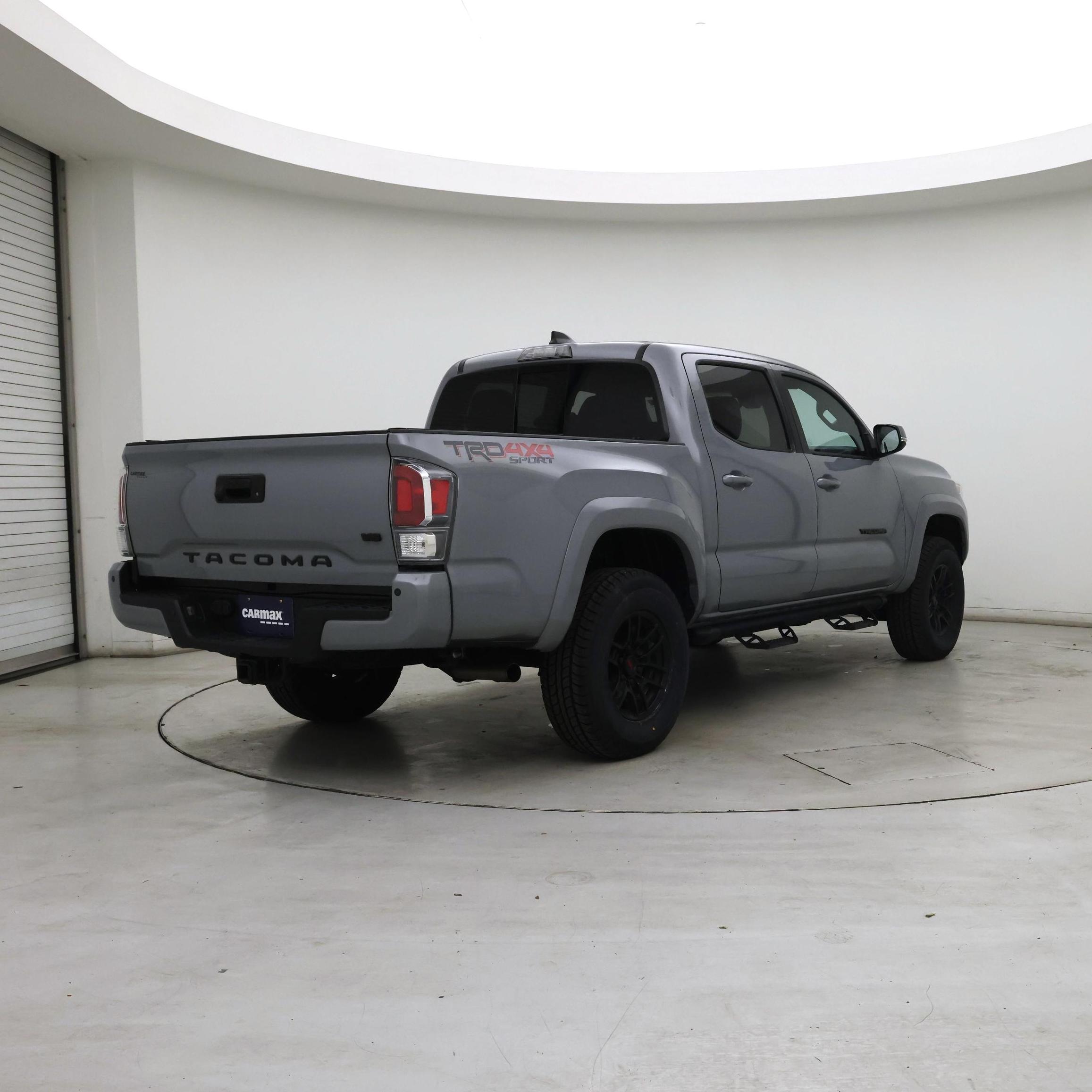 Thumbnail: 2021 Toyota Tacoma - 8