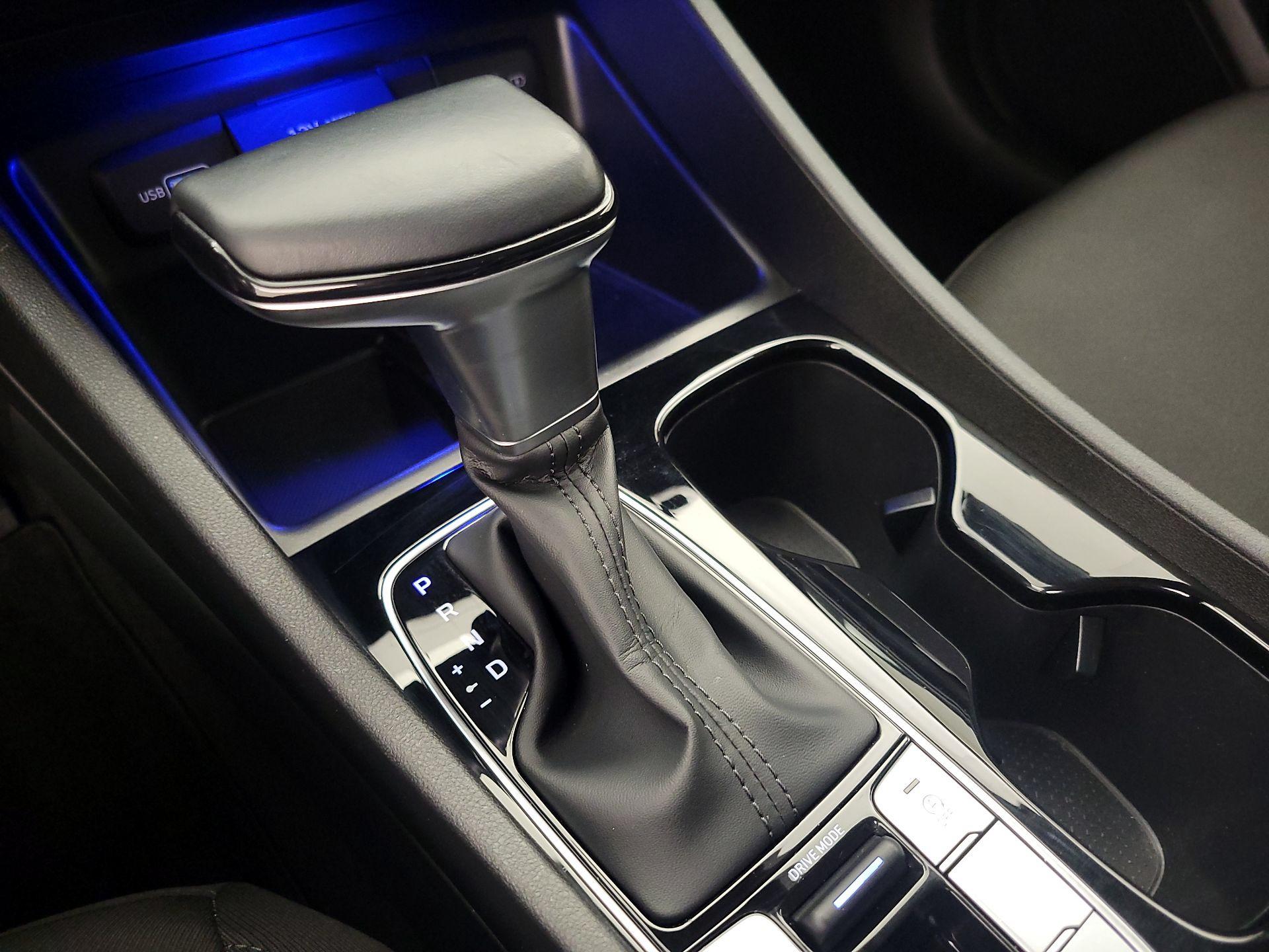 Thumbnail: 2022 Hyundai Tucson - 17