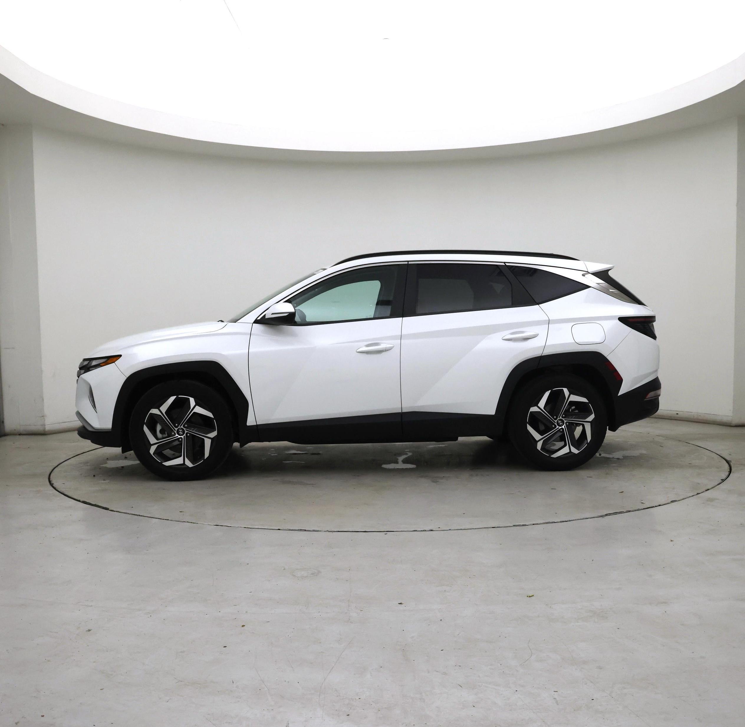 Thumbnail: 2022 Hyundai Tucson - 3