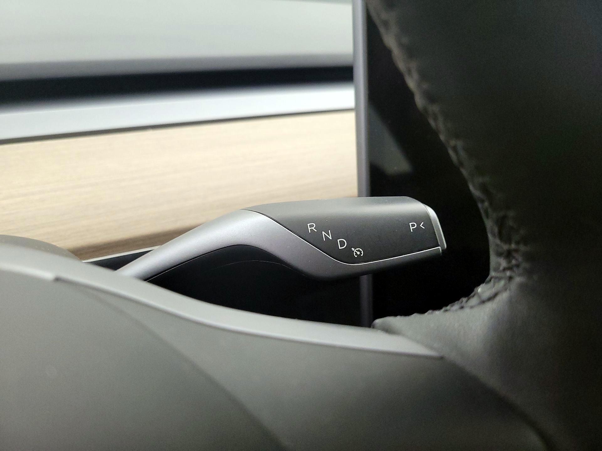 Thumbnail: 2023 Tesla Model 3 - 17