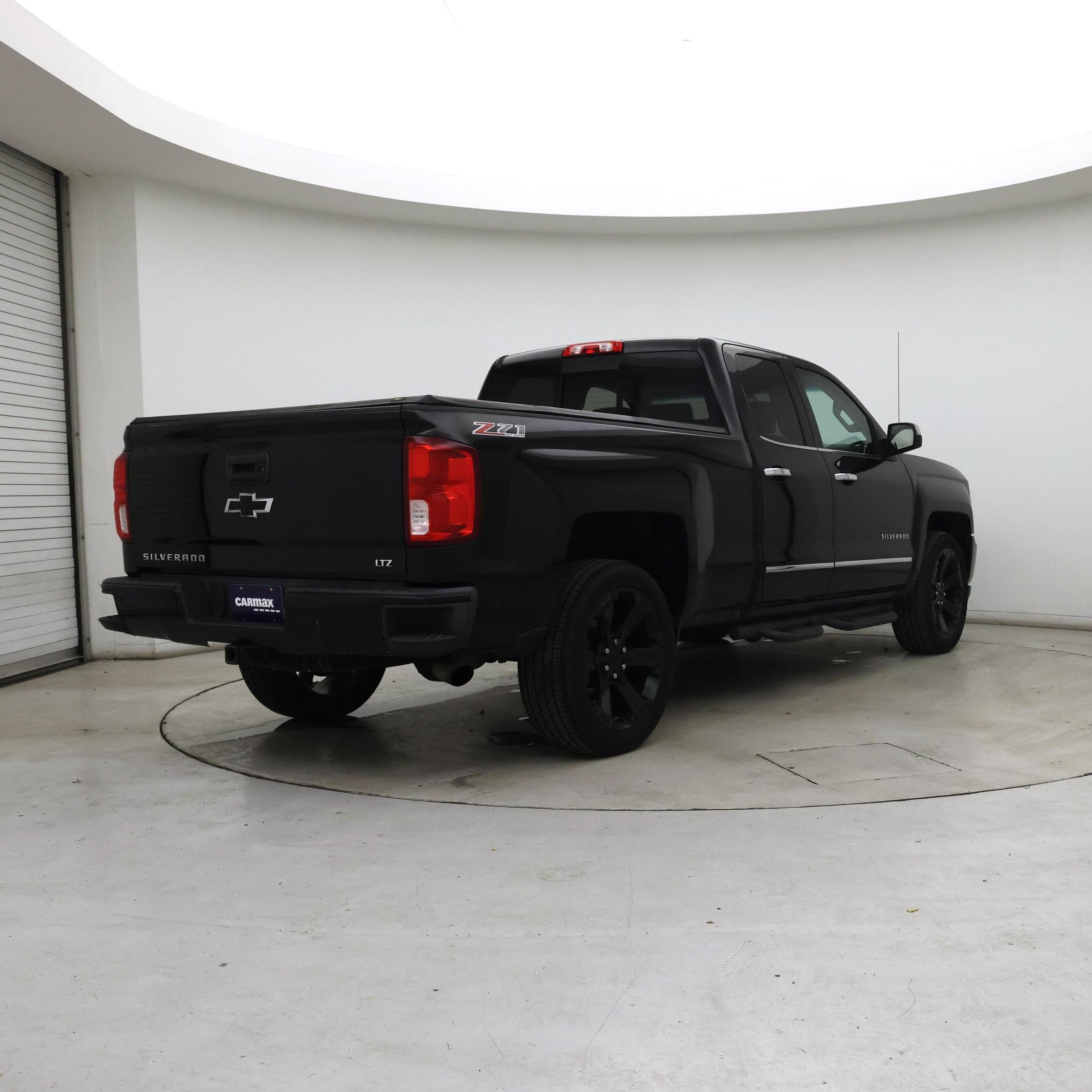 Thumbnail: 2017 Chevrolet Silverado 1500 - 8