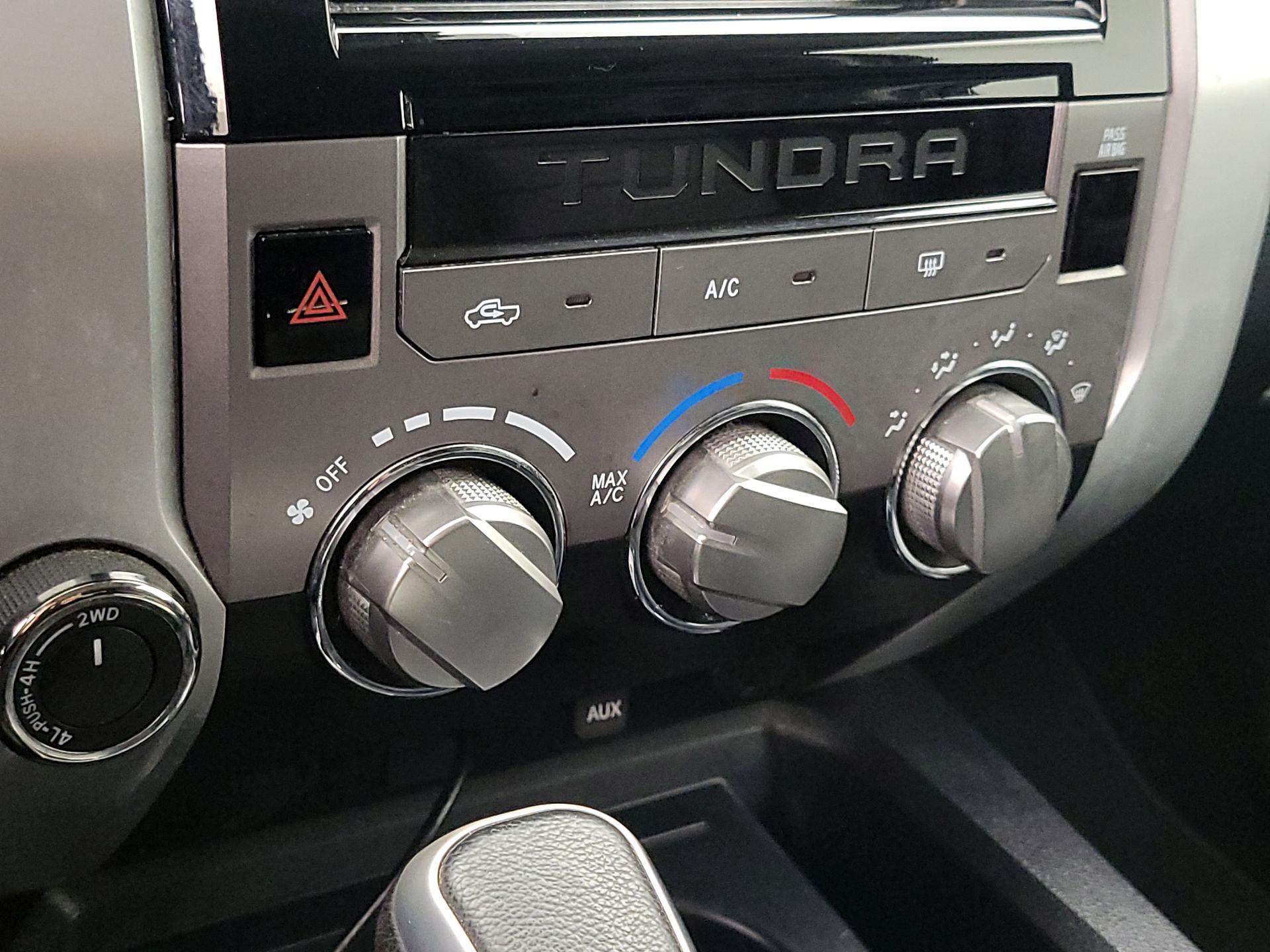 Thumbnail: 2019 Toyota Tundra - 16