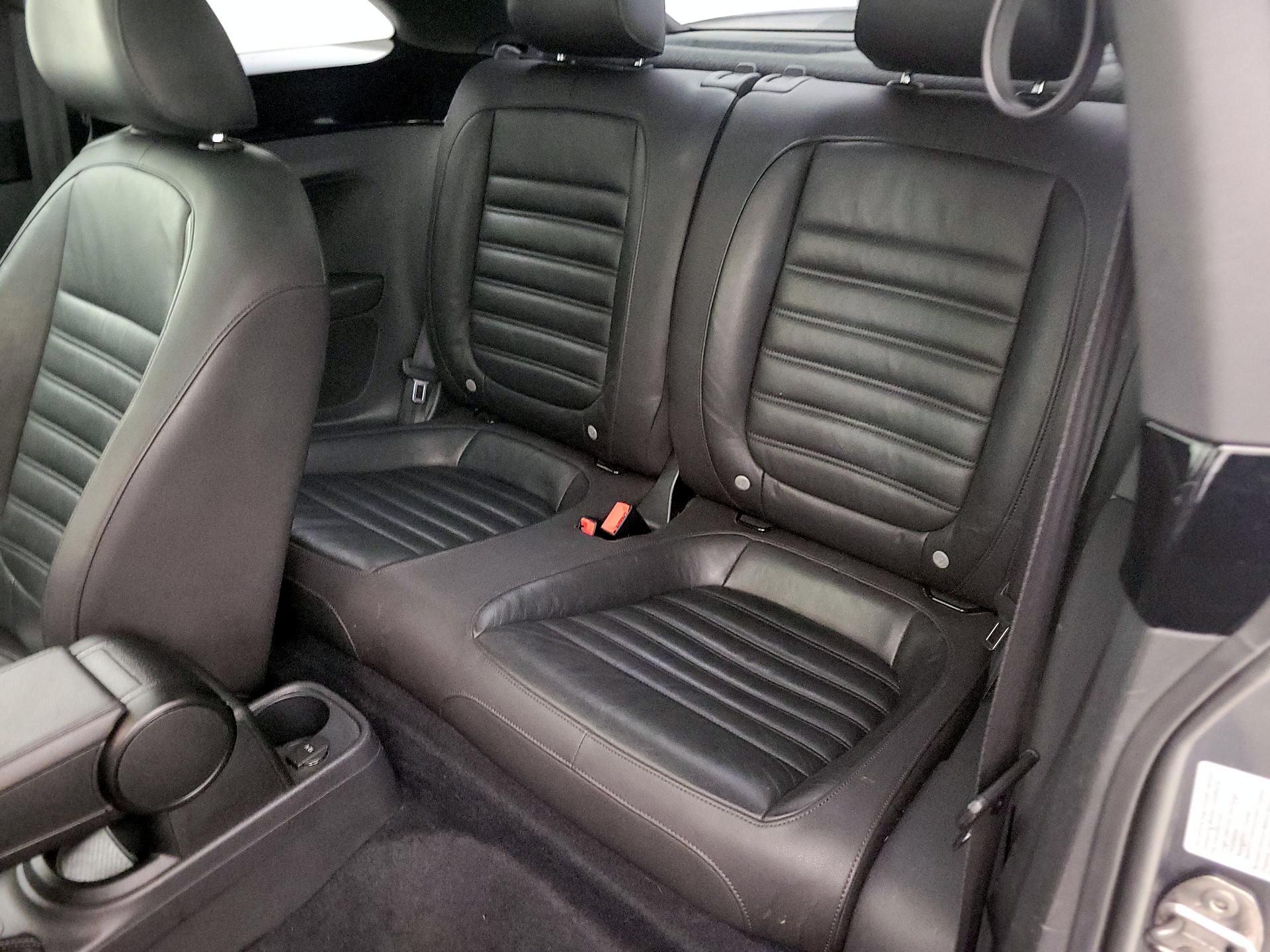 Thumbnail: 2014 Volkswagen Beetle - 19