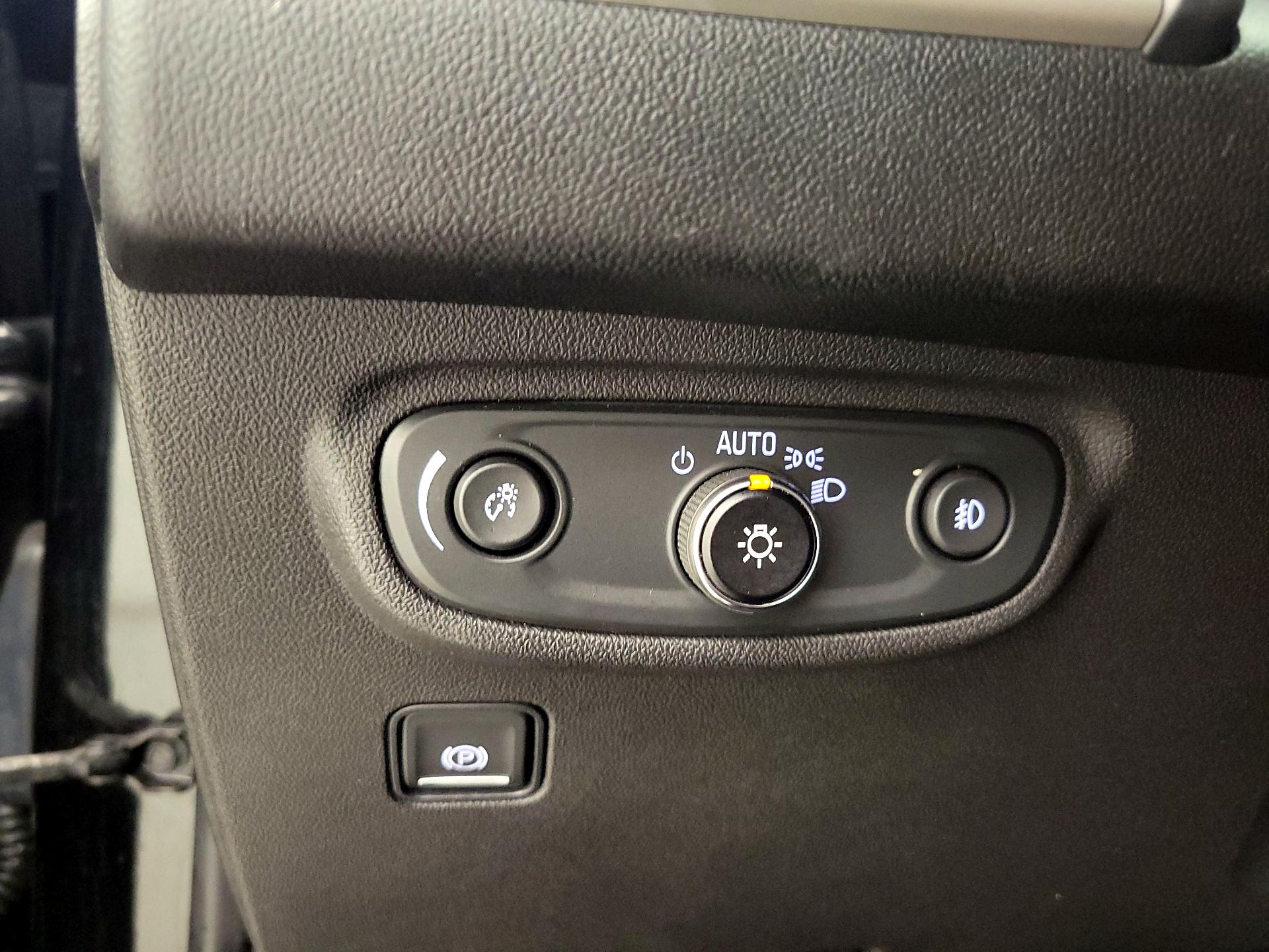 Thumbnail: 2020 GMC Terrain - 13