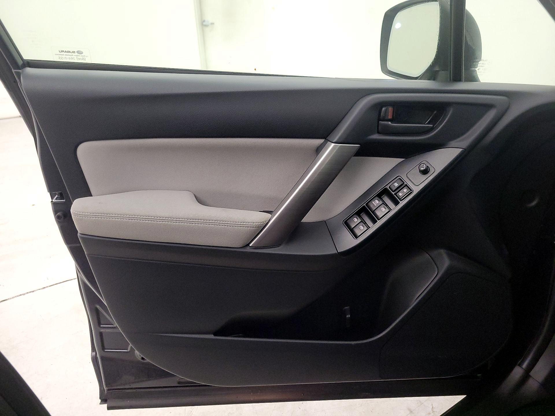 Thumbnail: 2015 Subaru Forester - 12