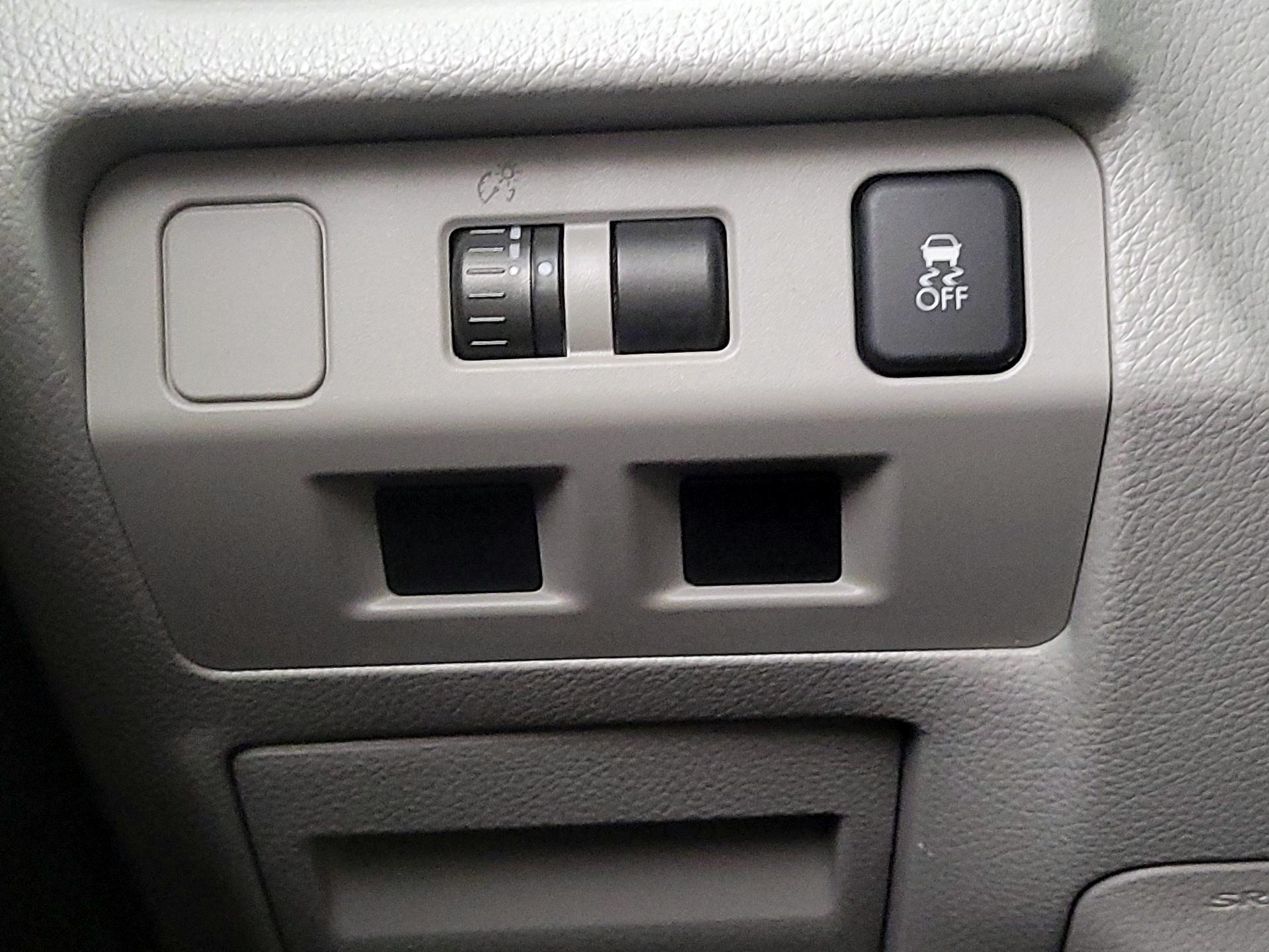 Thumbnail: 2015 Subaru Forester - 13