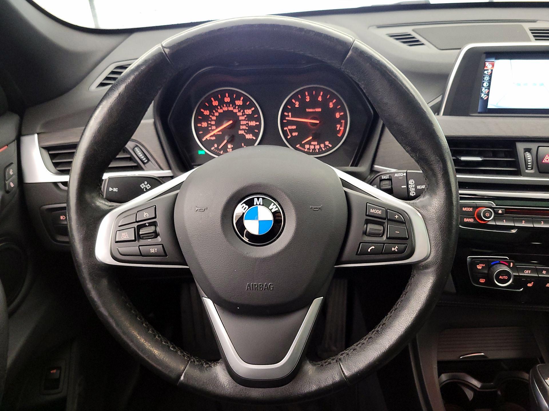 Thumbnail: 2017 BMW X1 - 10