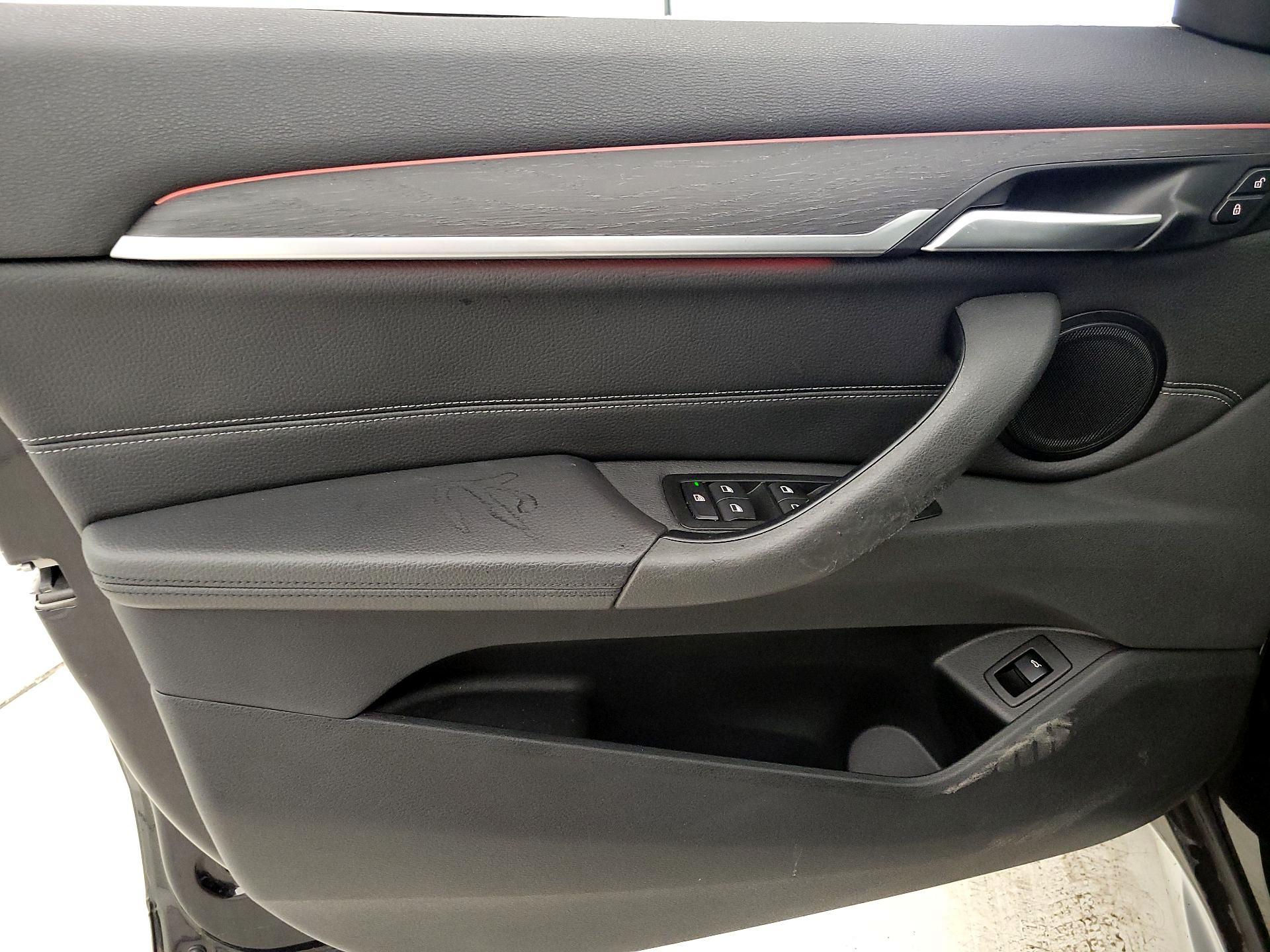 Thumbnail: 2017 BMW X1 - 12