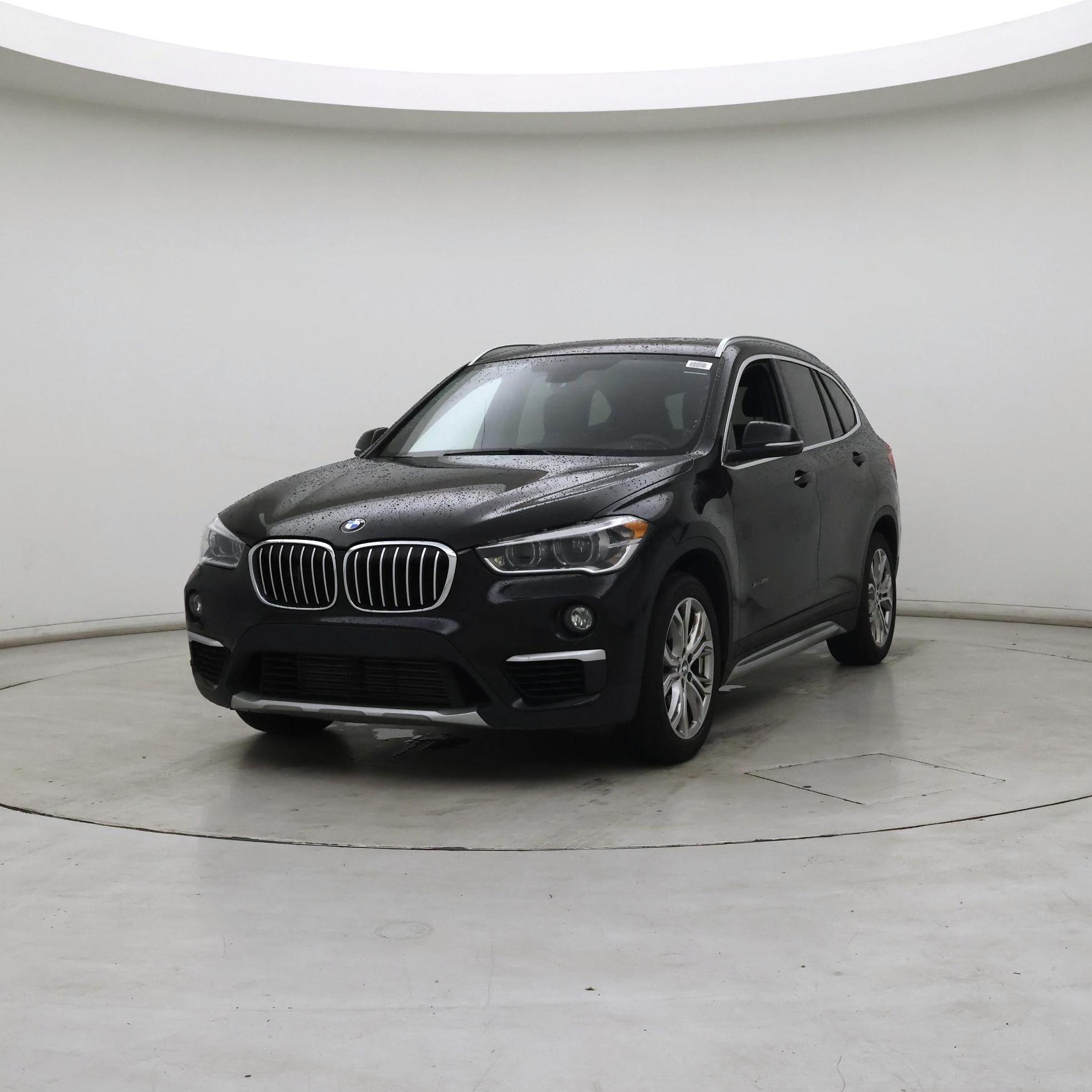 Thumbnail: 2017 BMW X1 - 4