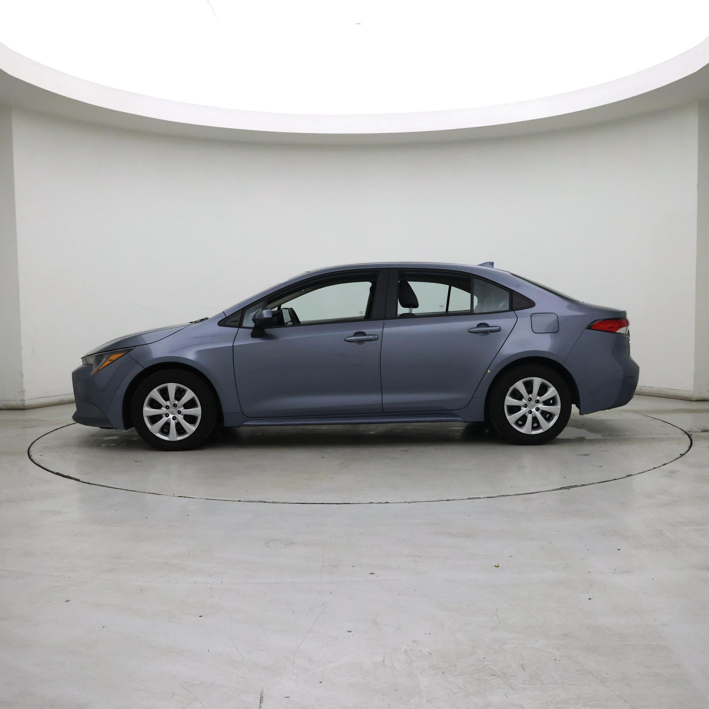 Thumbnail: 2022 Toyota Corolla - 3