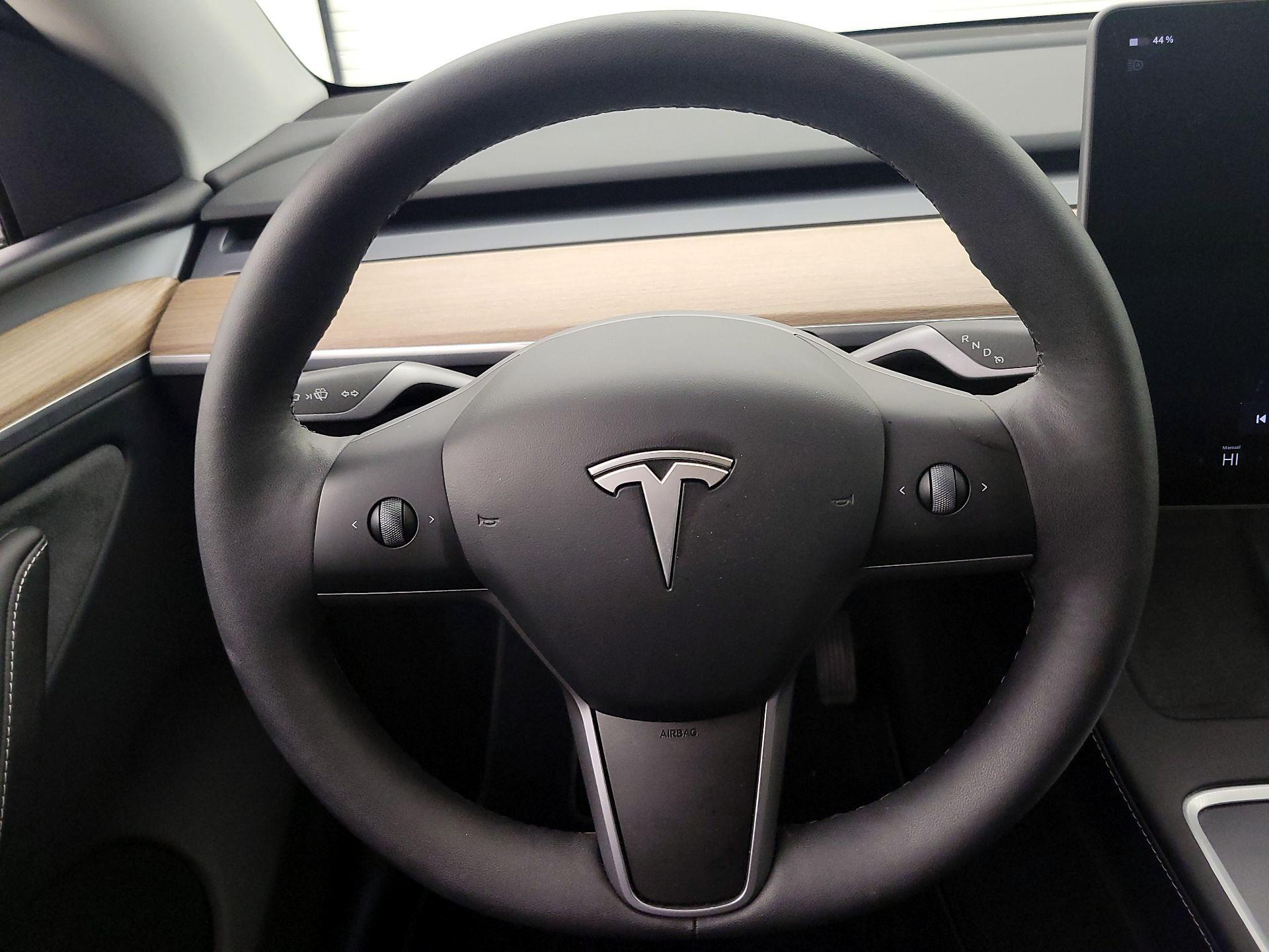 Thumbnail: 2024 Tesla Model Y - 10