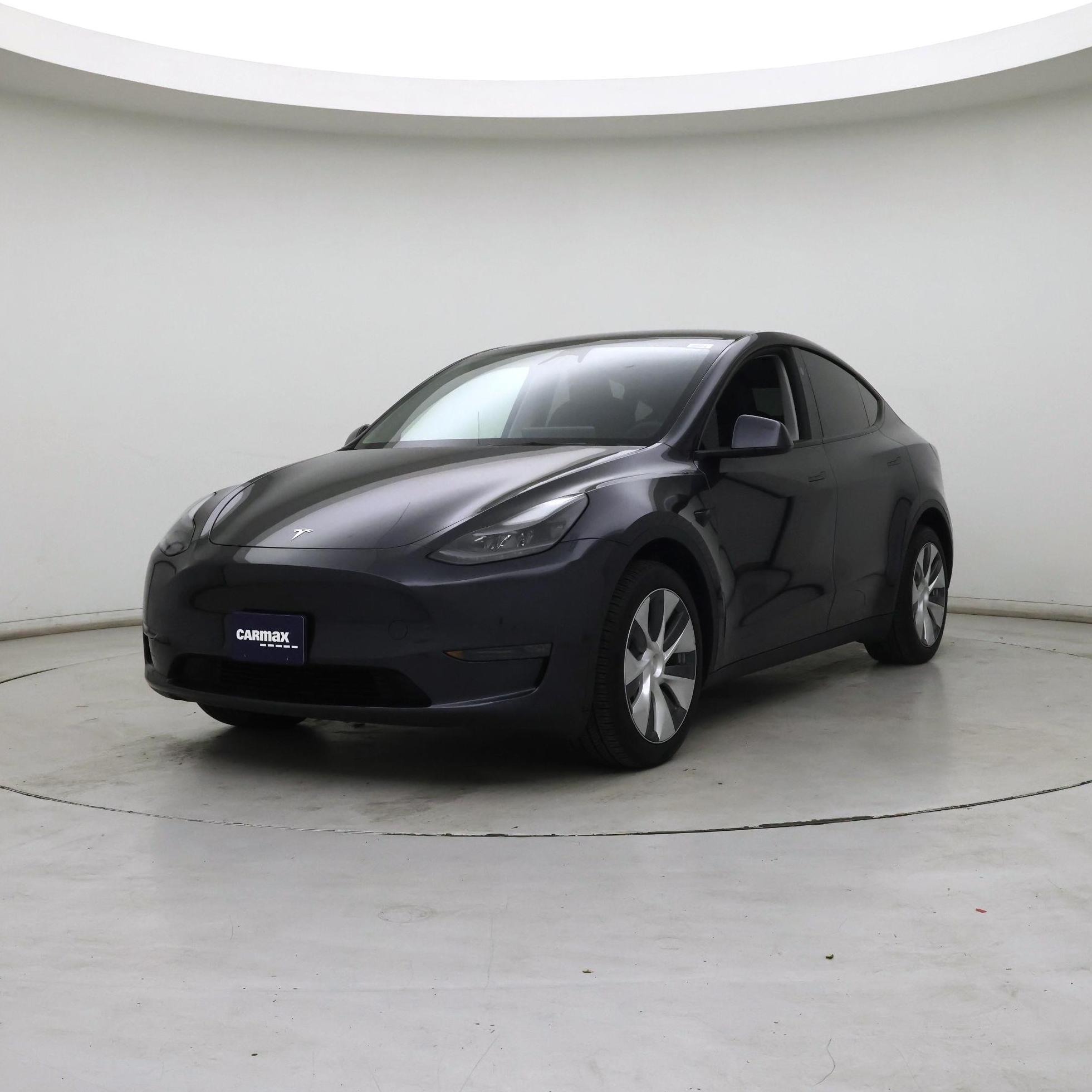 Thumbnail: 2024 Tesla Model Y - 4