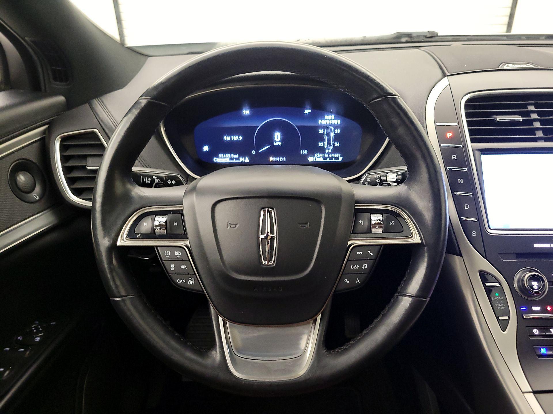 Thumbnail: 2019 Lincoln Nautilus - 10