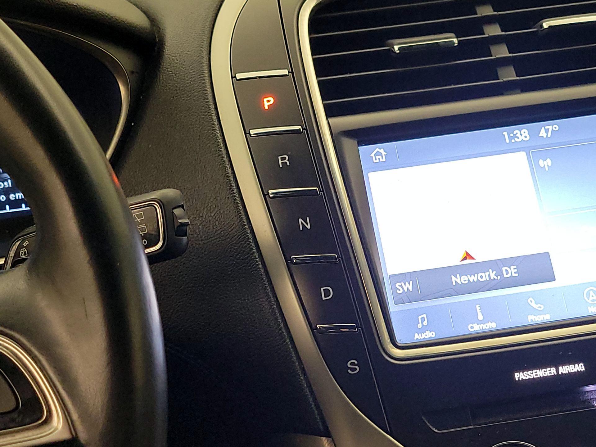 Thumbnail: 2019 Lincoln Nautilus - 18