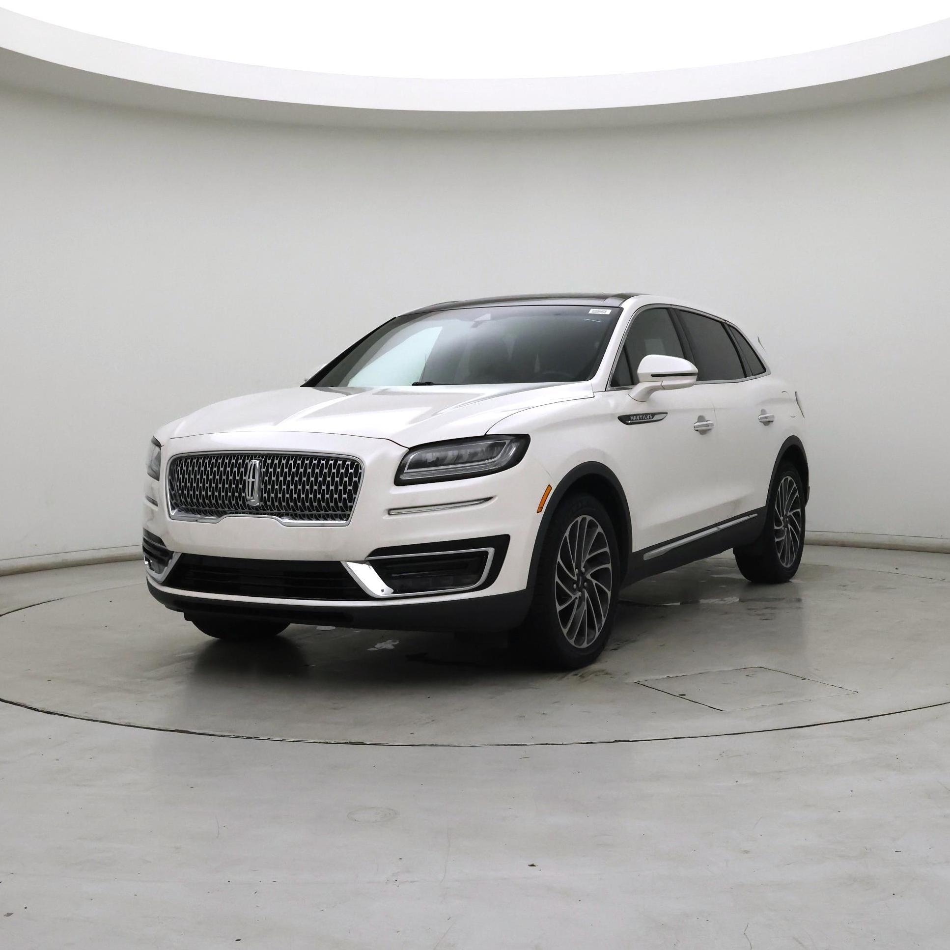 Thumbnail: 2019 Lincoln Nautilus - 4